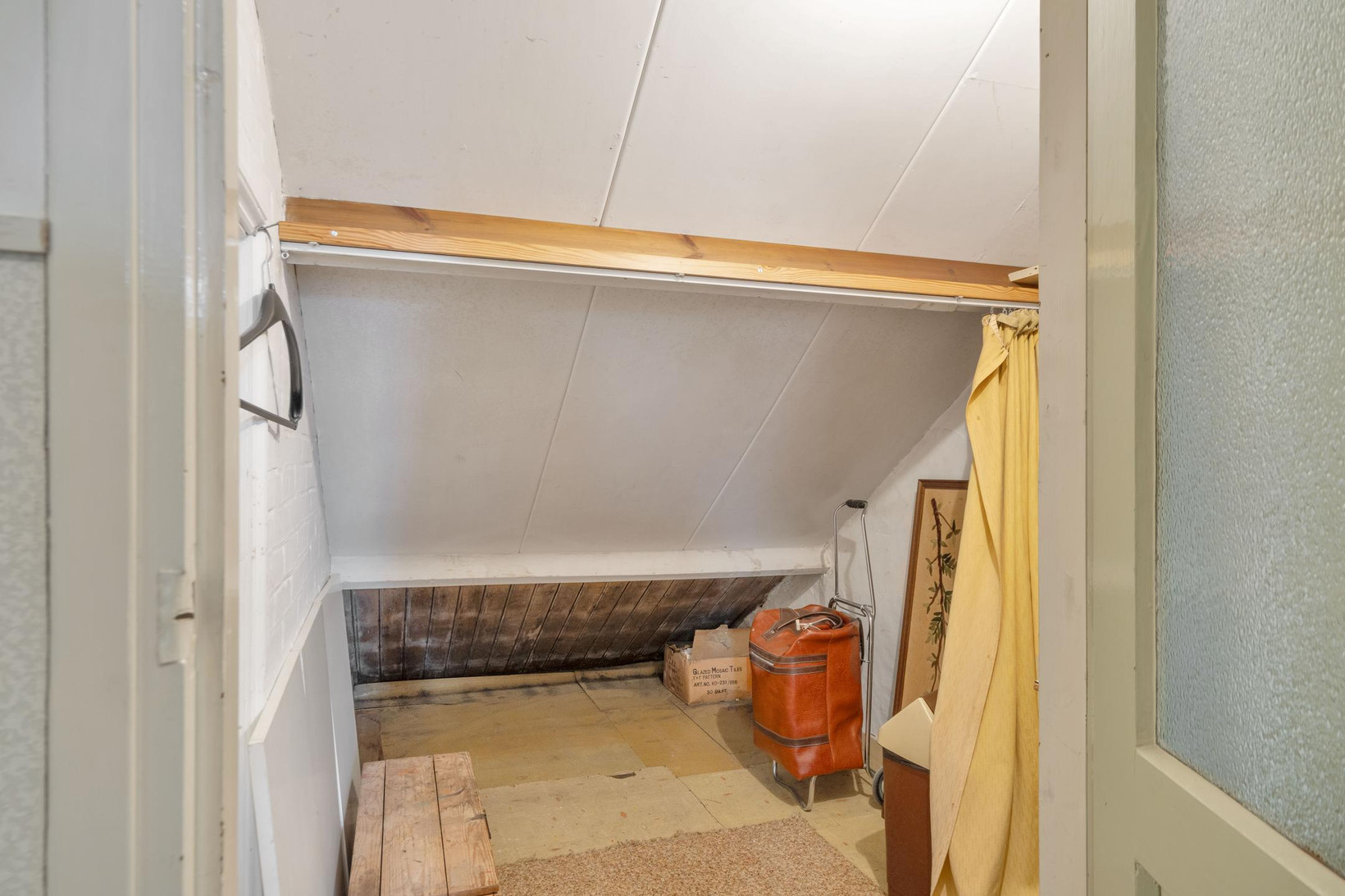 Tussenwoning te koop: J.W.C. Bloemstraat 29, Alphen Aan Den Rijn