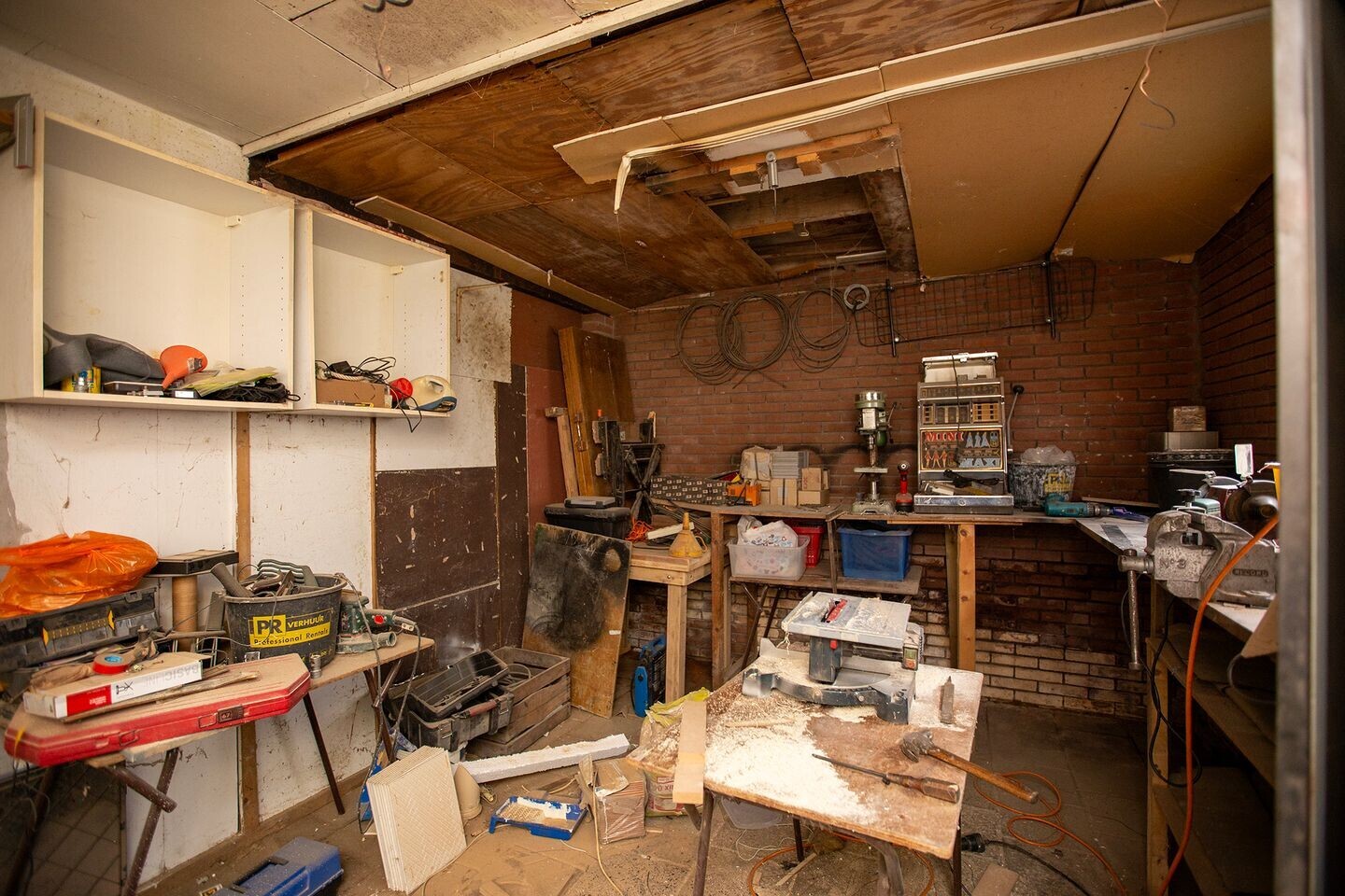 Tussenwoning te koop: J.W.C. Bloemstraat 41, Alphen Aan Den Rijn