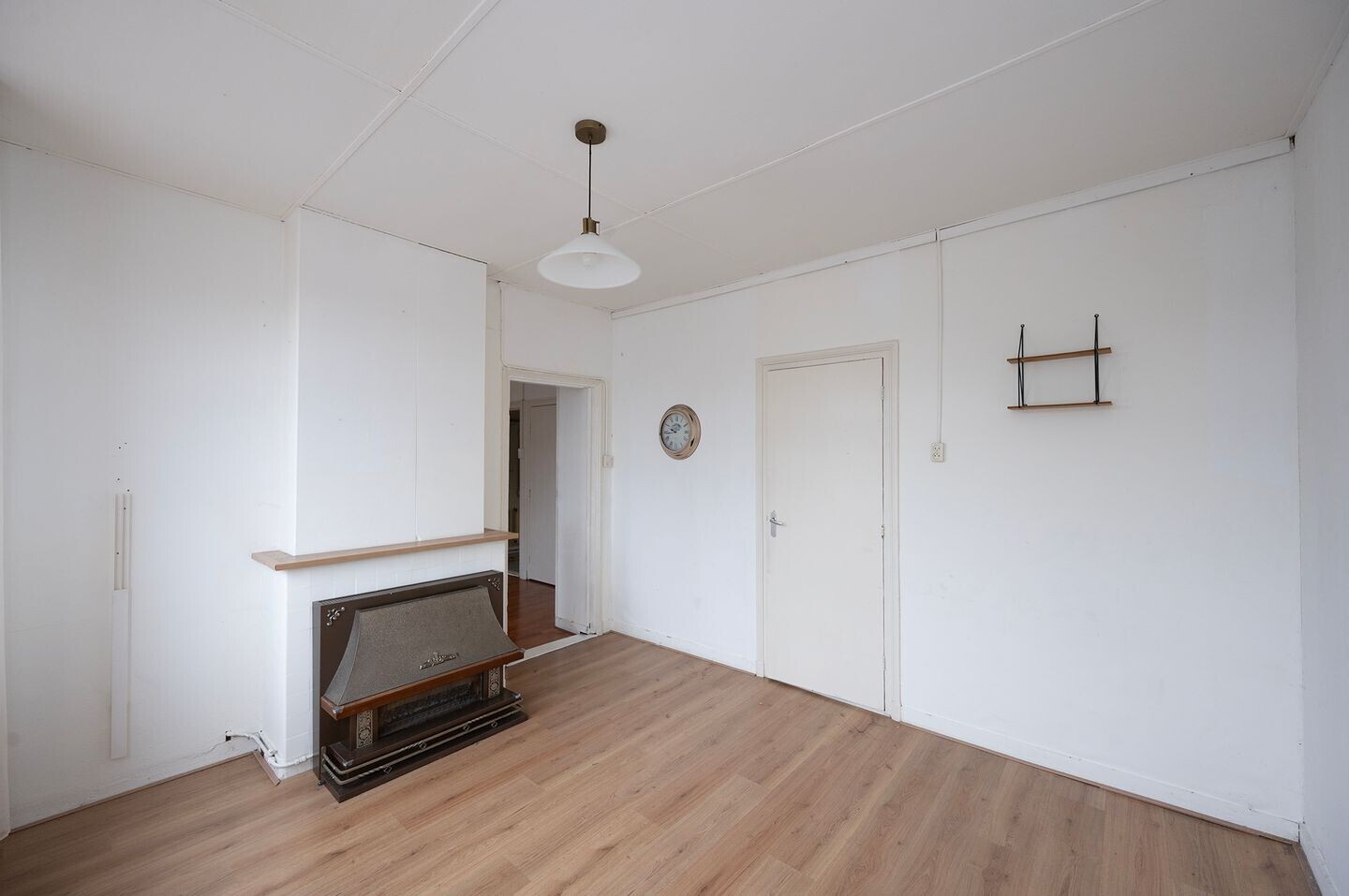 Tussenwoning te koop: J.W.C. Bloemstraat 41, Alphen Aan Den Rijn