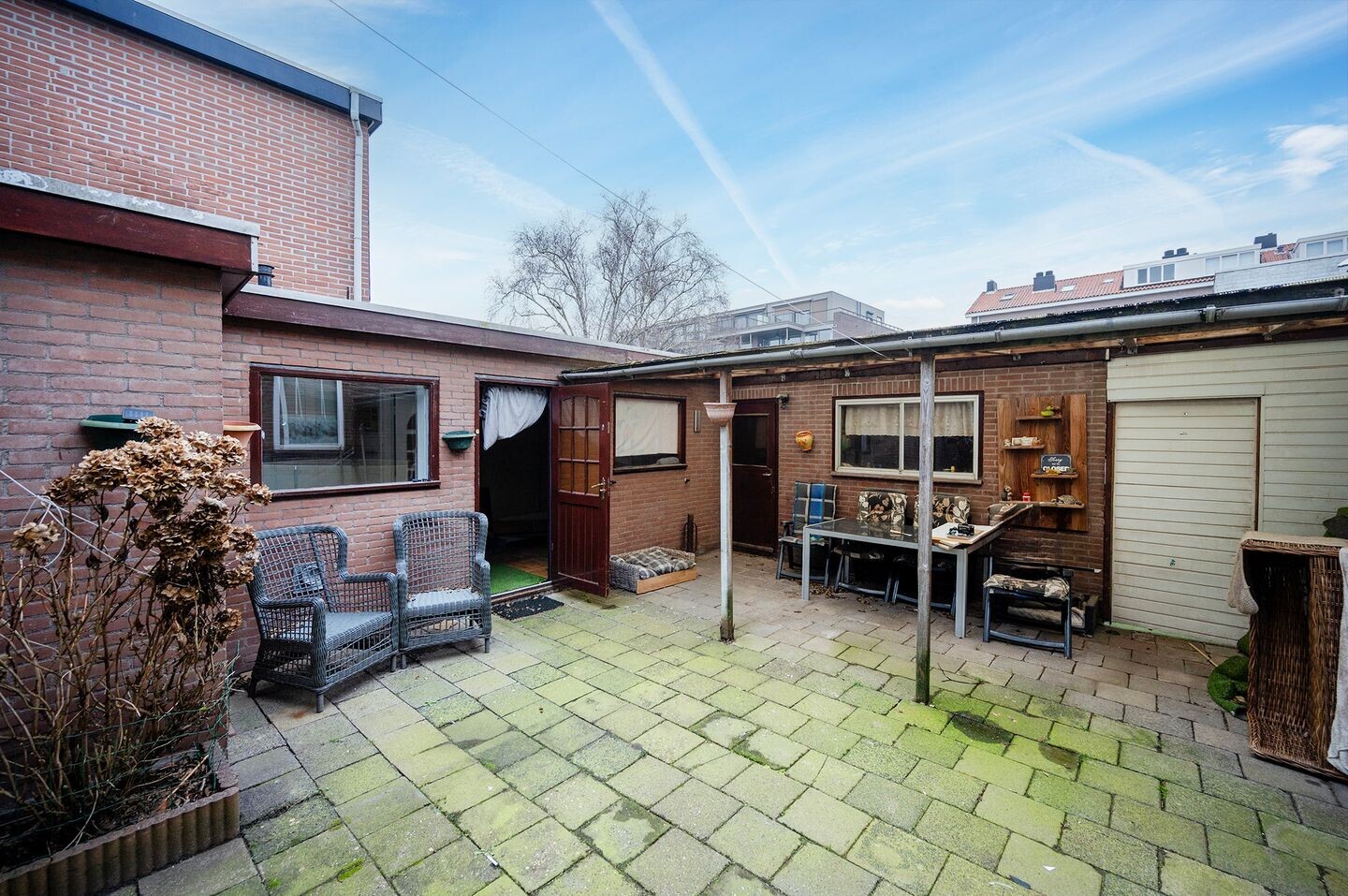 Tussenwoning te koop: J.W.C. Bloemstraat 41, Alphen Aan Den Rijn