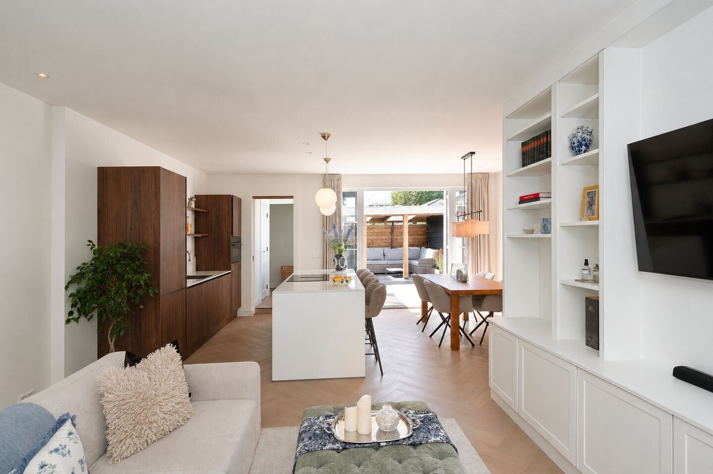 Hoekwoning te koop: Toussaintstraat 17, Alphen Aan Den Rijn