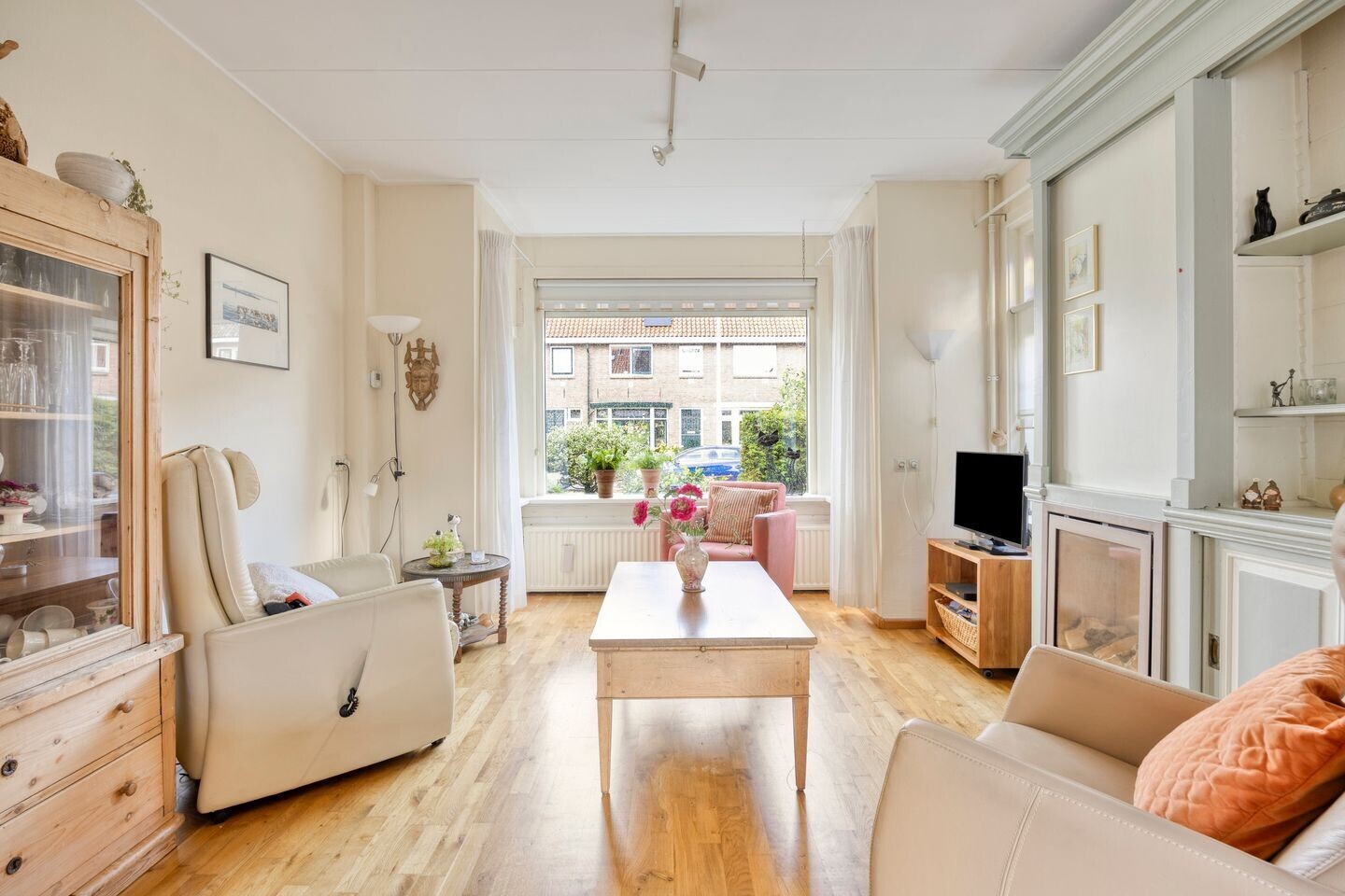 Hoekwoning te koop: Toussaintstraat 52, Alphen Aan Den Rijn
