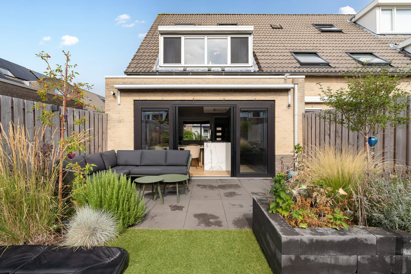 Hoekwoning te koop: Ierlandstraat 2, Alphen Aan Den Rijn