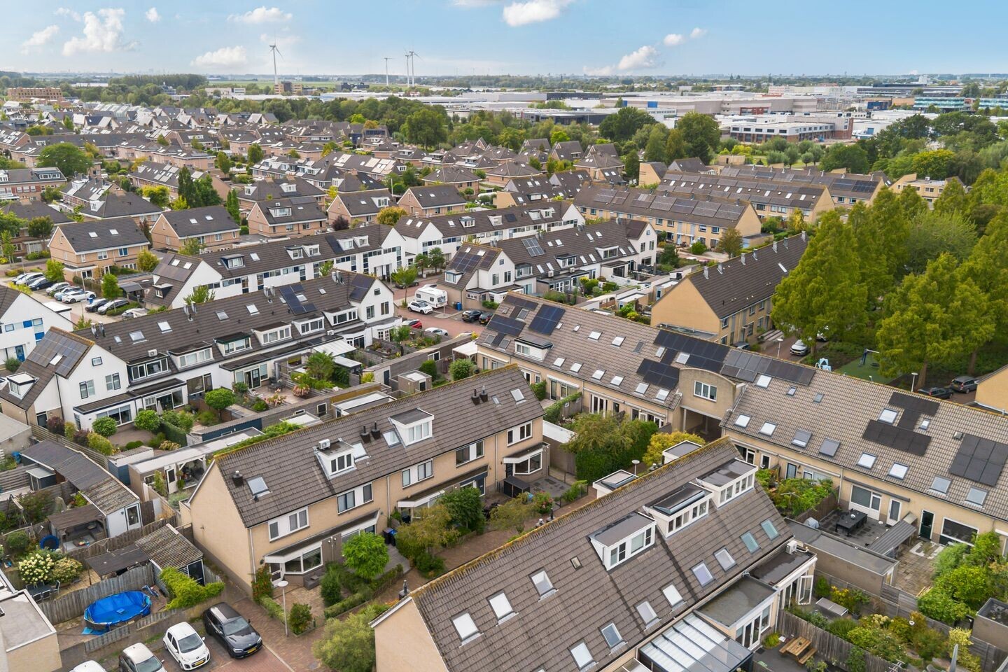 Hoekwoning te koop: Ierlandstraat 2, Alphen Aan Den Rijn