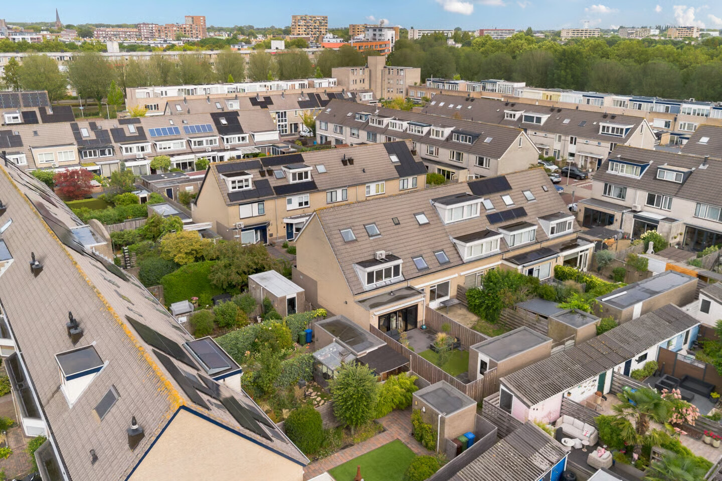 Hoekwoning te koop: Ierlandstraat 2, Alphen Aan Den Rijn