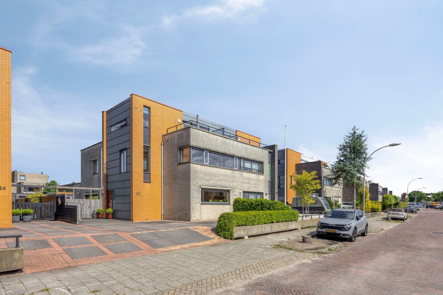 Twee-onder-één-kap te koop: Quadriviumlaan 22, Alphen Aan Den Rijn