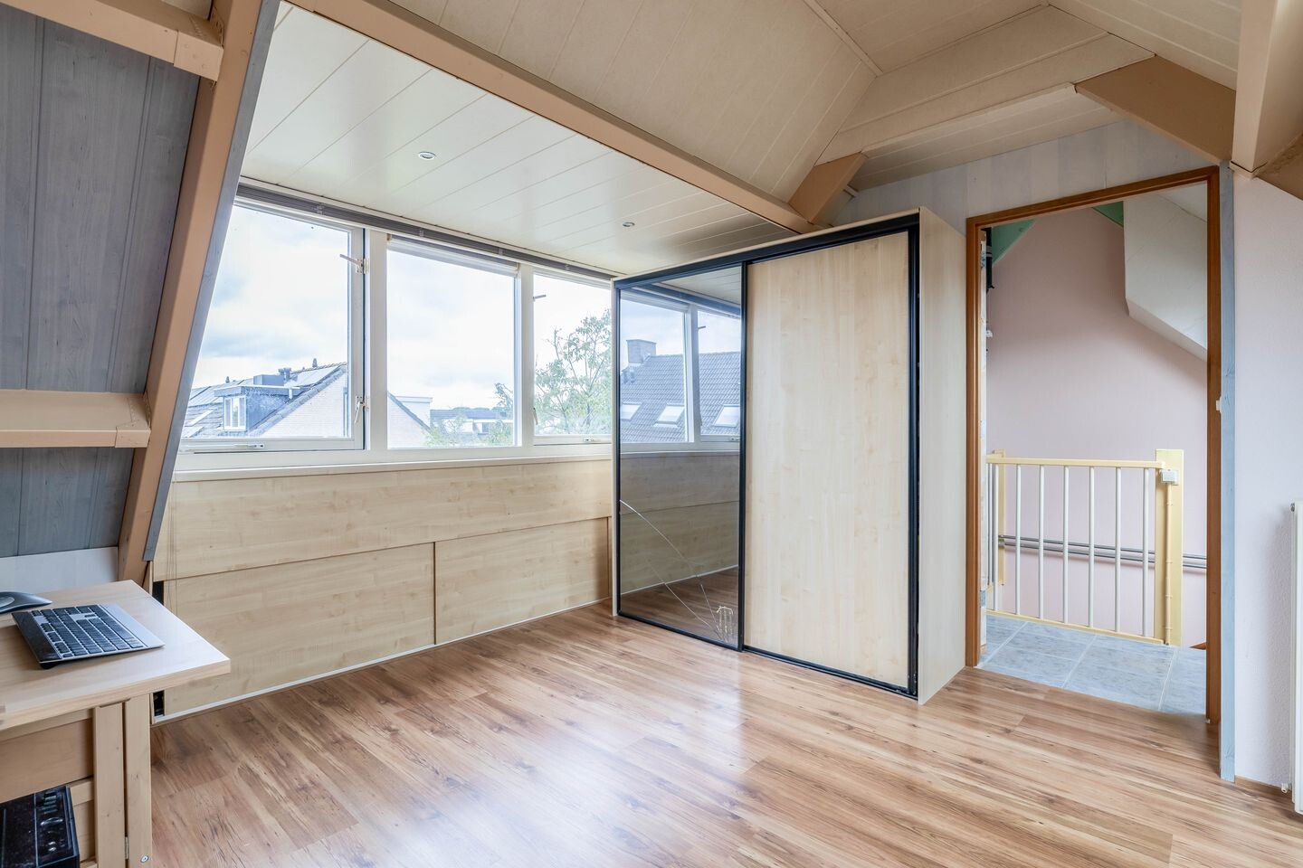 Tussenwoning te koop: Lissabonstraat 64, Alphen Aan Den Rijn