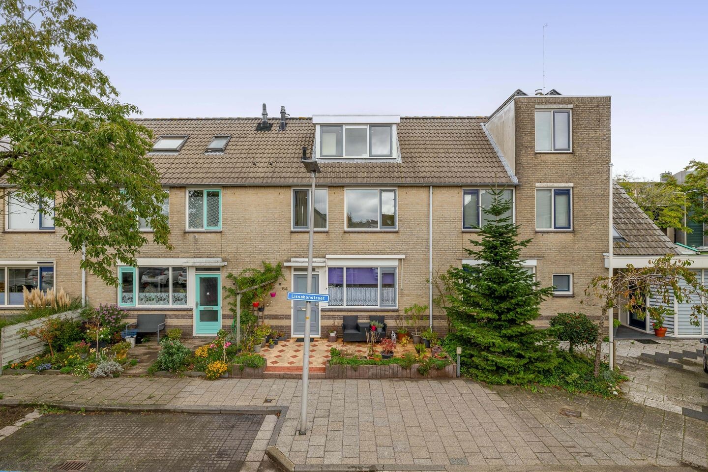 Tussenwoning te koop: Lissabonstraat 64, Alphen Aan Den Rijn