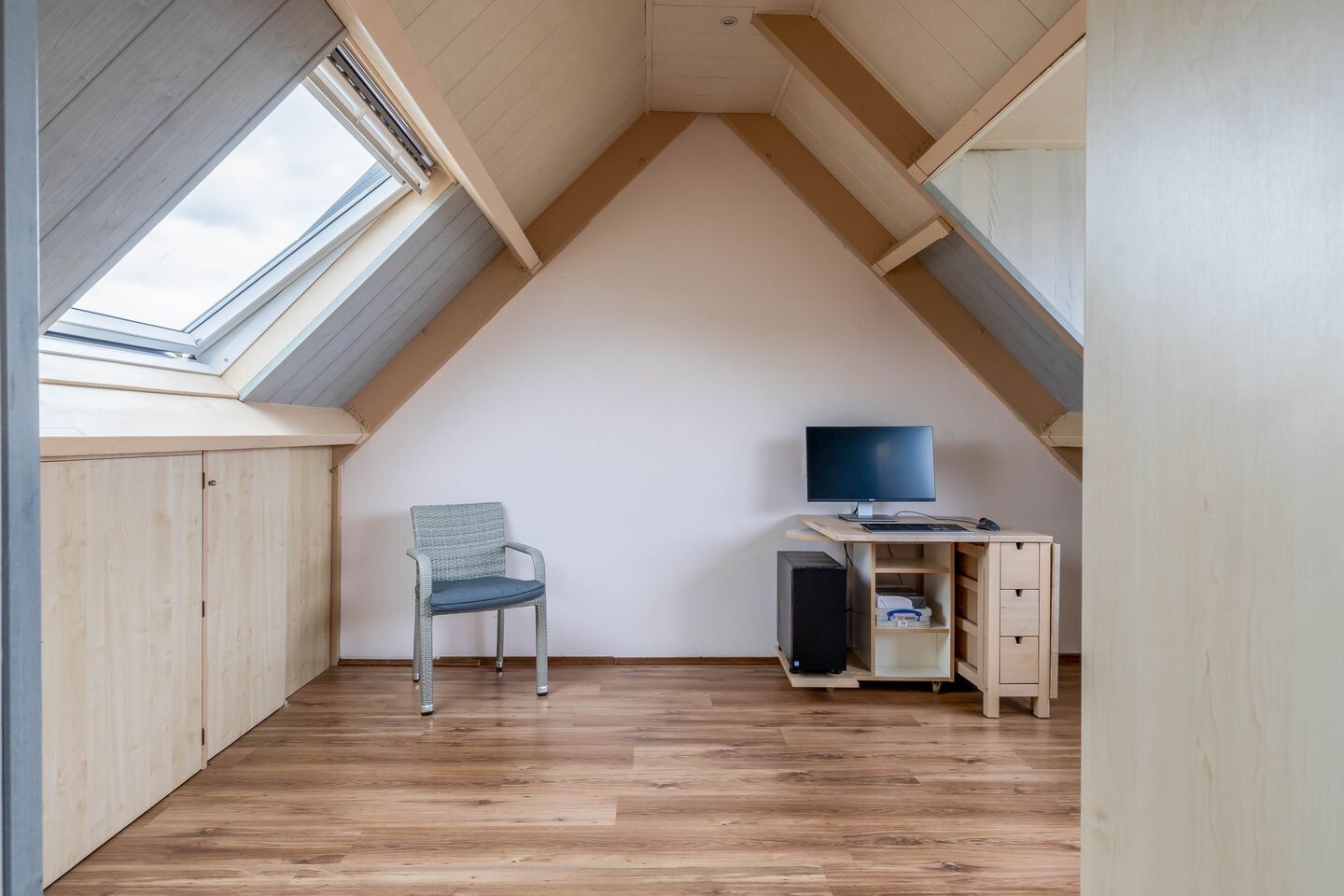 Tussenwoning te koop: Lissabonstraat 64, Alphen Aan Den Rijn