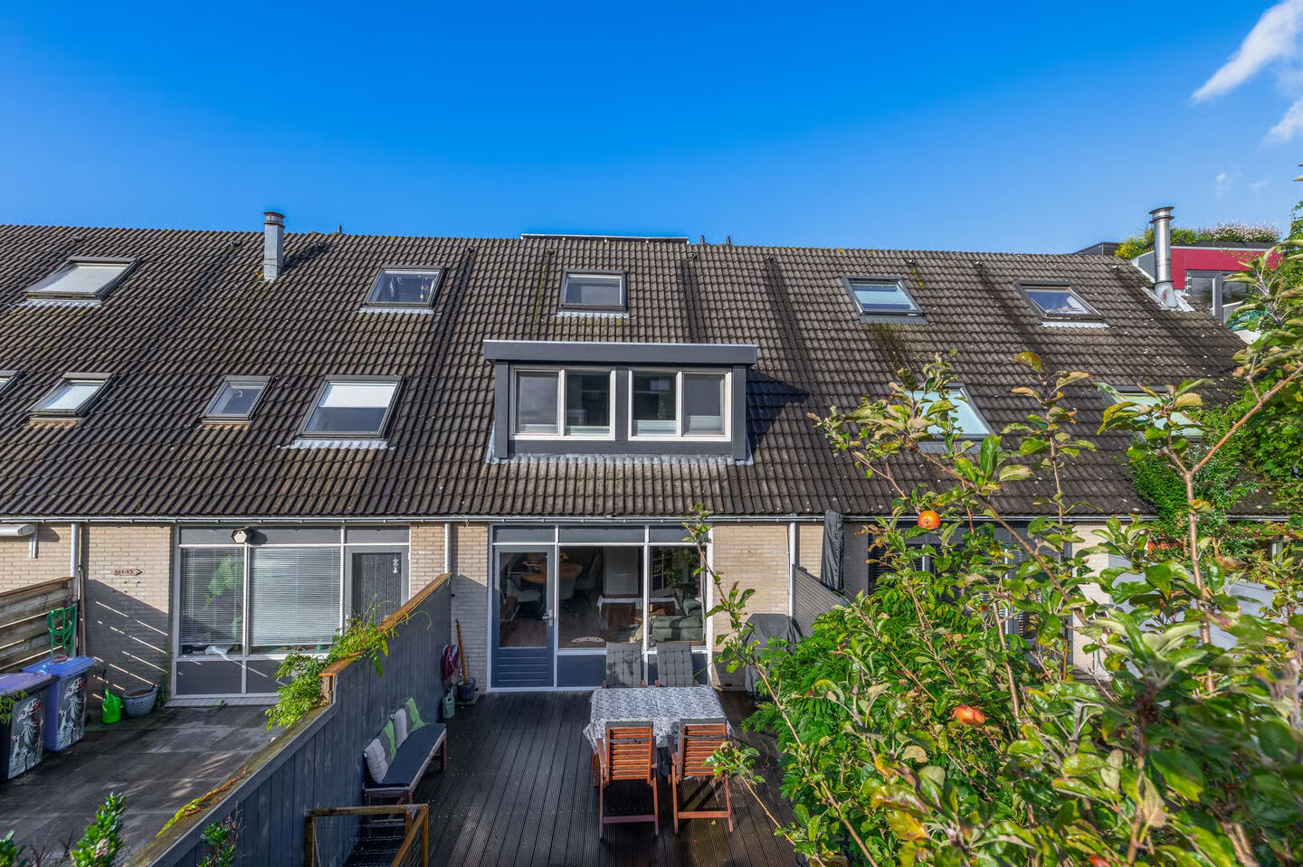 Tussenwoning te koop: Afrikalaan 27, Alphen Aan Den Rijn