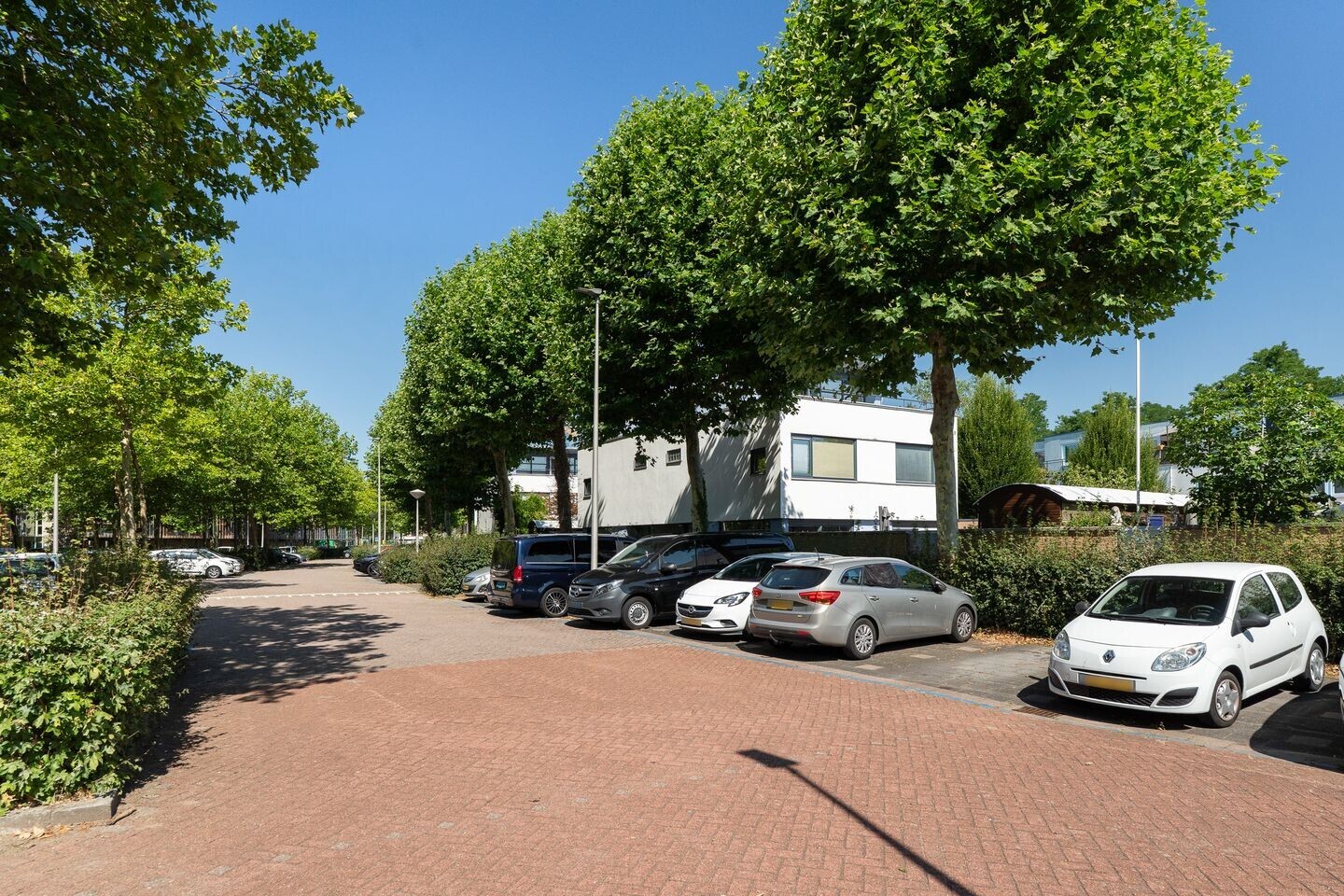 Twee-onder-één-kap te koop: Brabantstraat 13, Alphen Aan Den Rijn