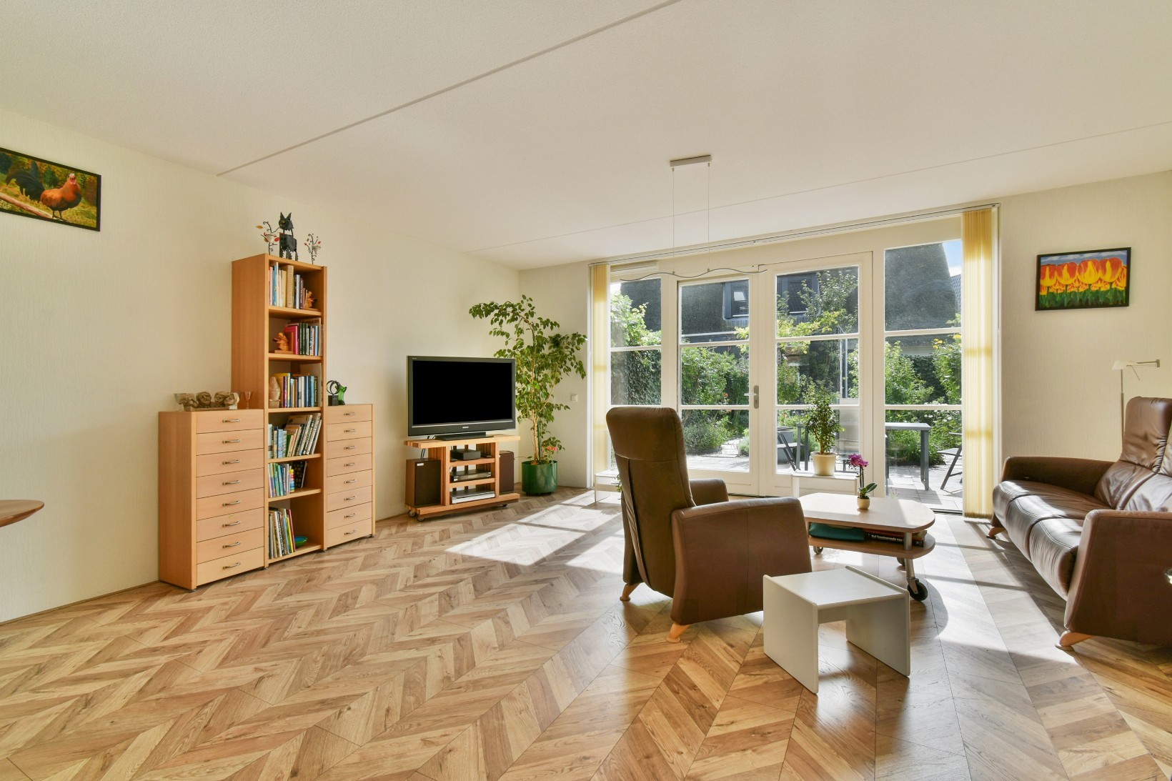 Tussenwoning te koop: Trappistenlaan 23, Alphen Aan Den Rijn