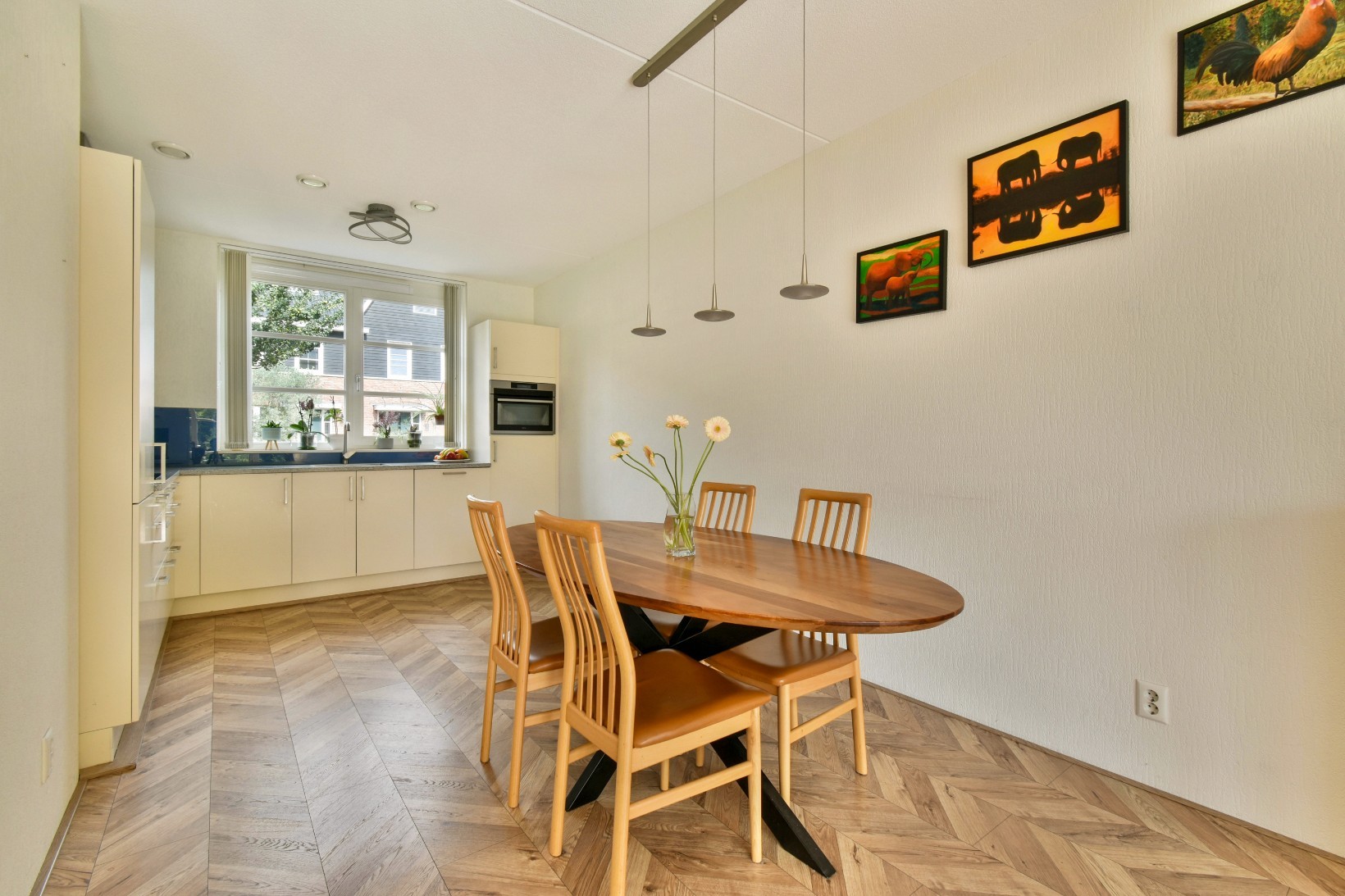 Tussenwoning te koop: Trappistenlaan 23, Alphen Aan Den Rijn