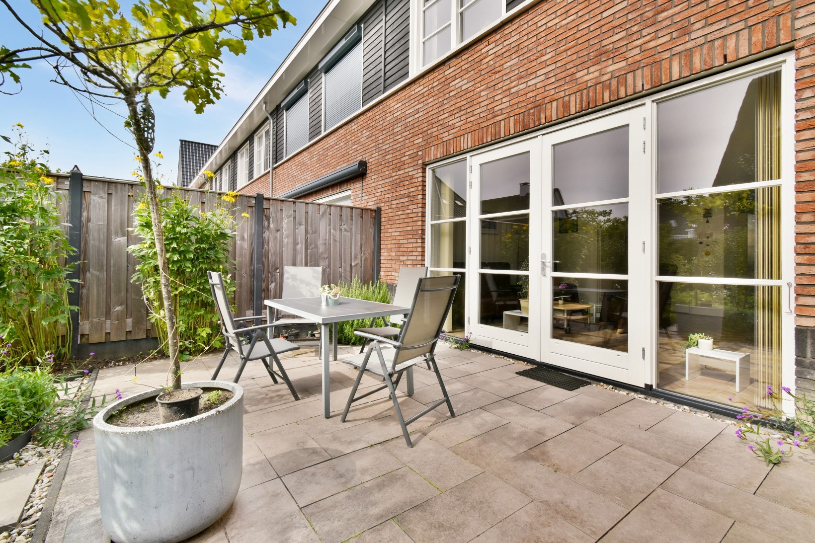 Tussenwoning te koop: Trappistenlaan 23, Alphen Aan Den Rijn
