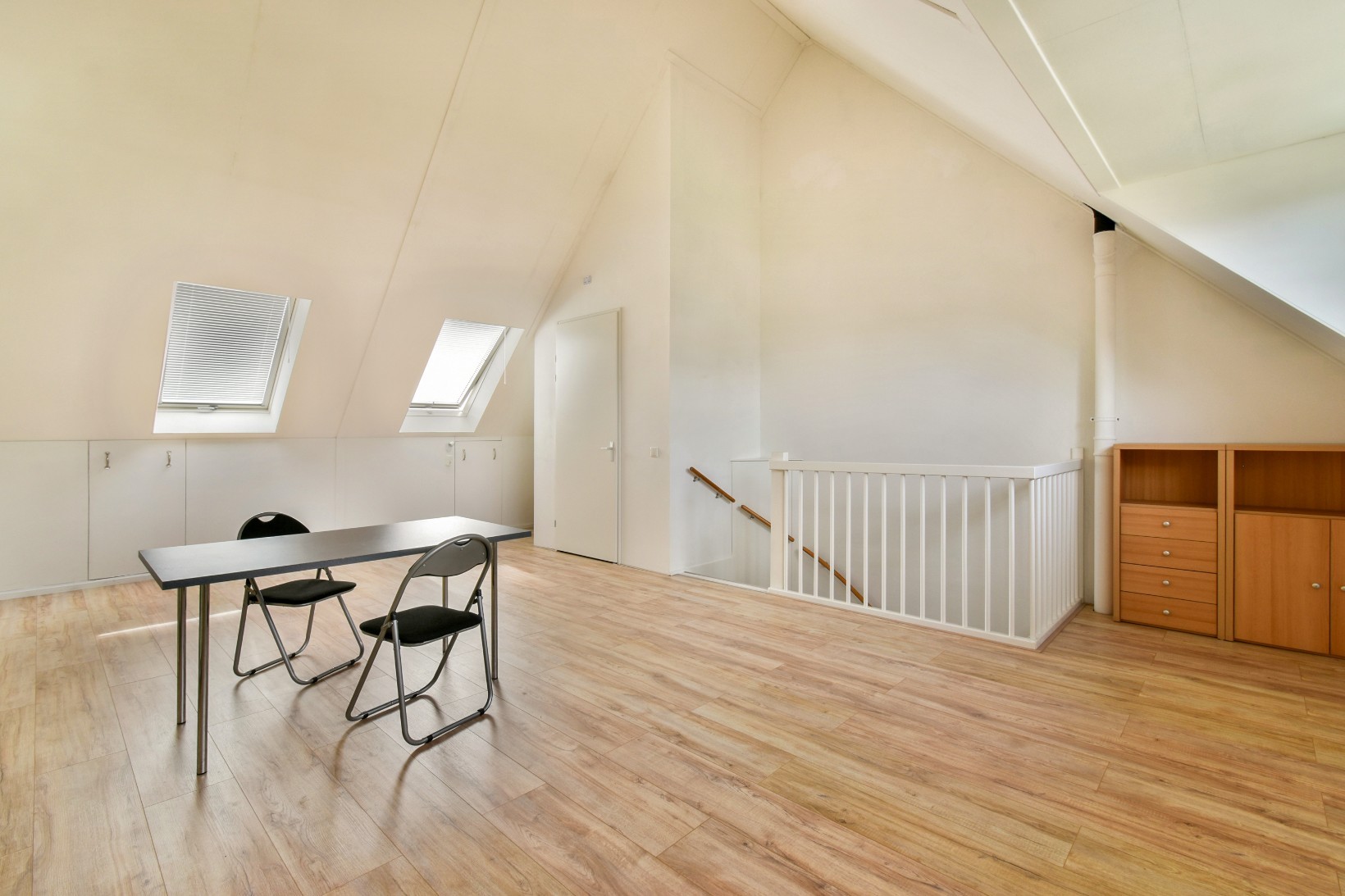Tussenwoning te koop: Trappistenlaan 23, Alphen Aan Den Rijn