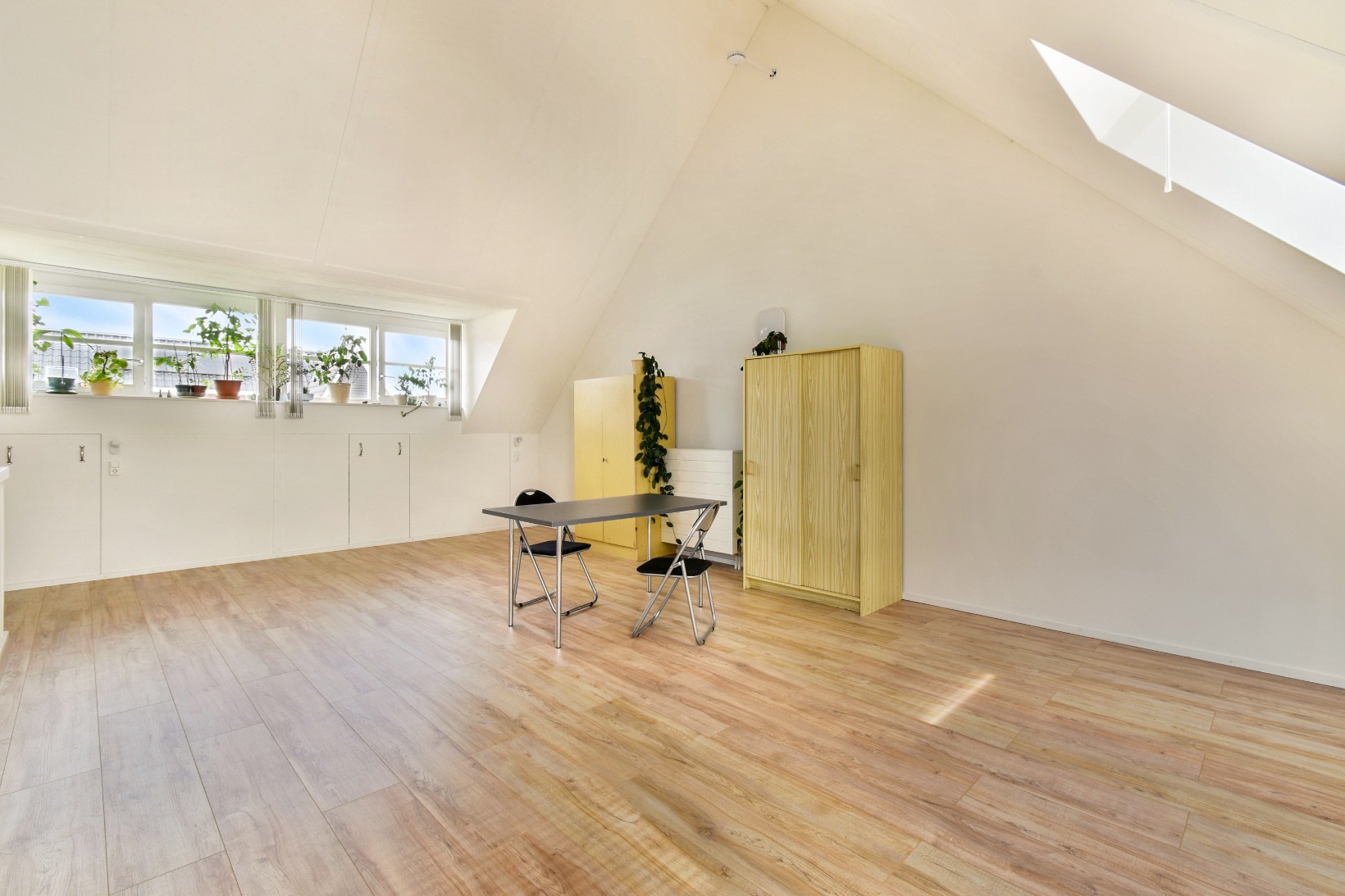 Tussenwoning te koop: Trappistenlaan 23, Alphen Aan Den Rijn