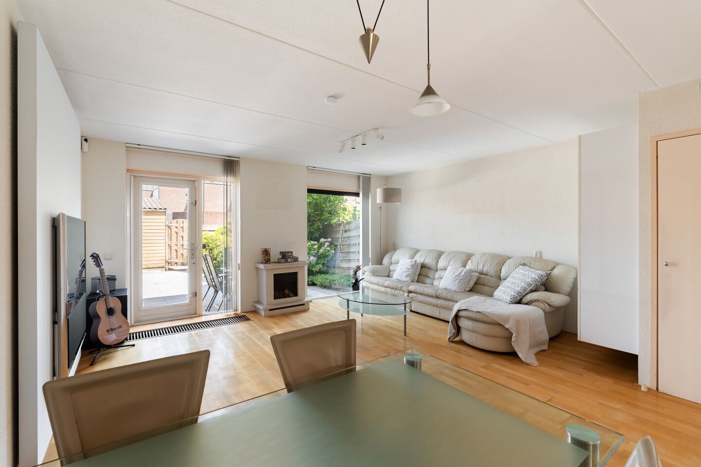 Tussenwoning te koop: Schouw 75, Alphen Aan Den Rijn