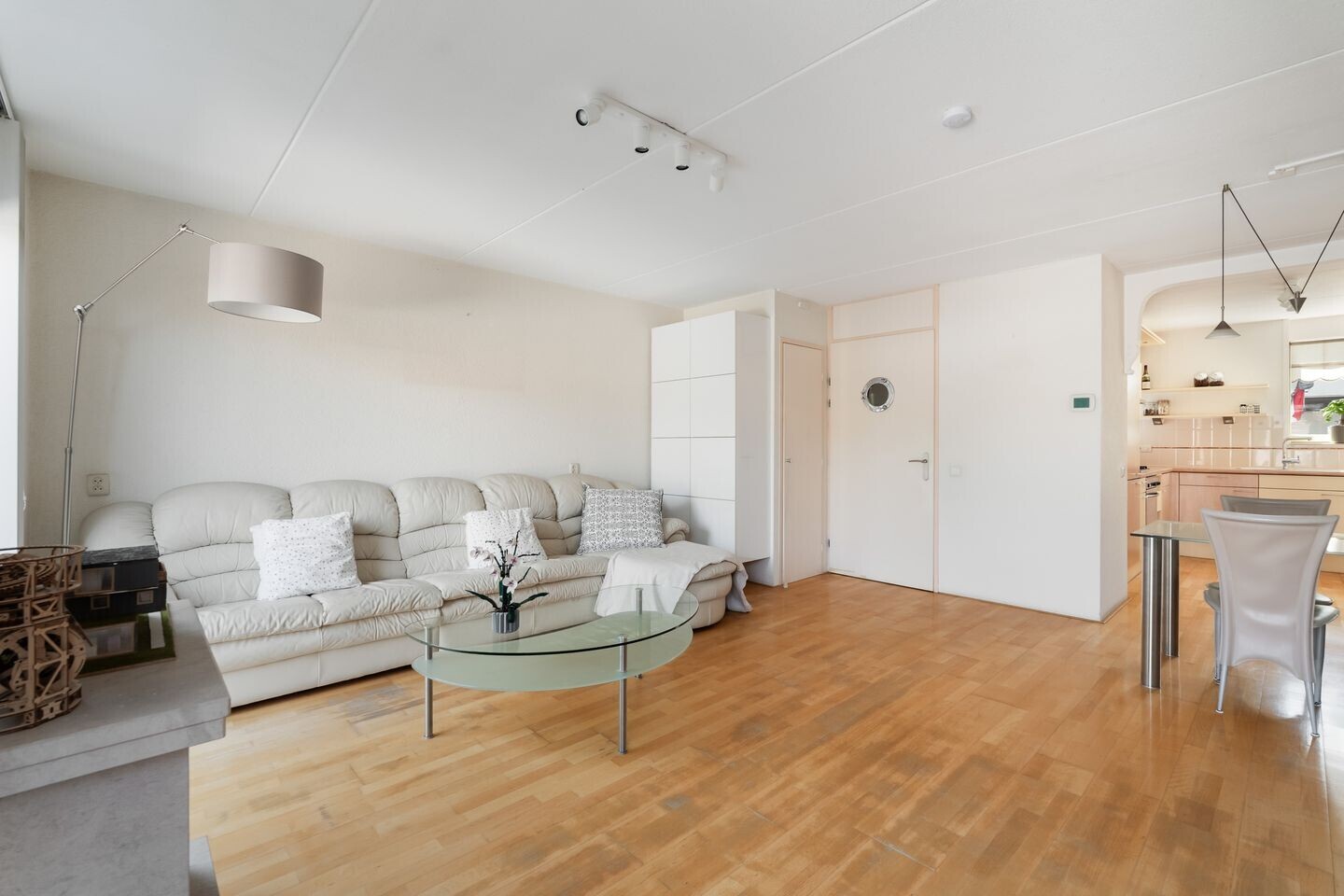 Tussenwoning te koop: Schouw 75, Alphen Aan Den Rijn