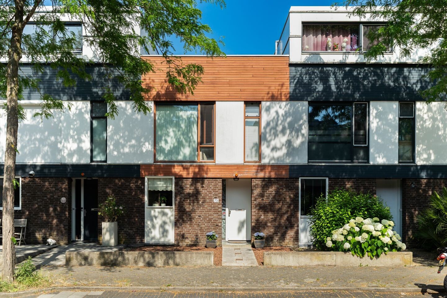 Tussenwoning te koop: Schouw 75, Alphen Aan Den Rijn