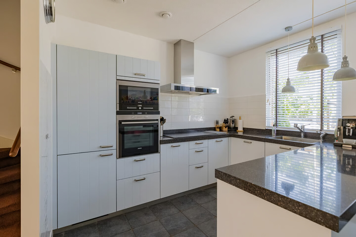 Tussenwoning te koop: Zuiderkeerkring 36, Alphen Aan Den Rijn