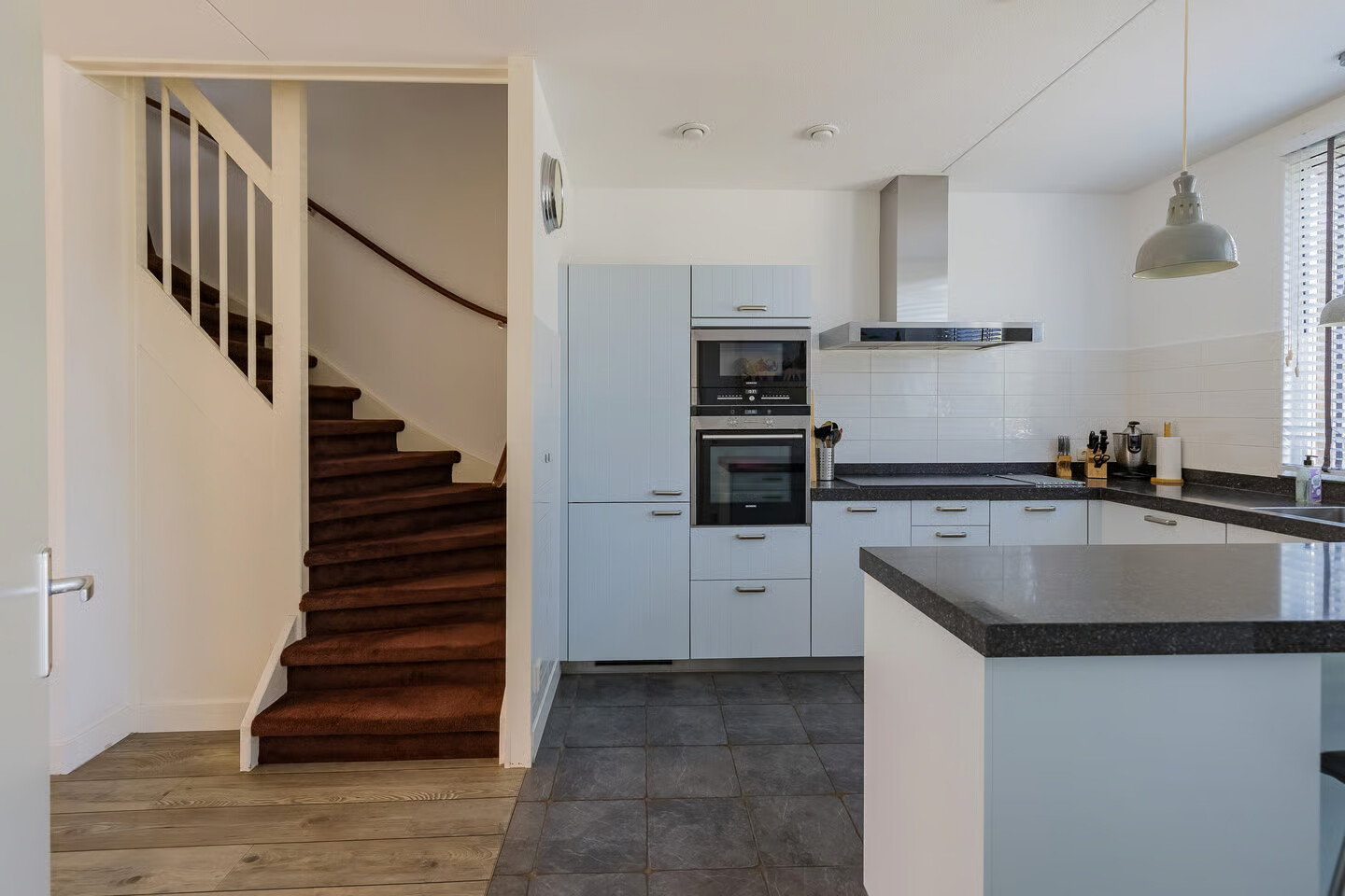 Tussenwoning te koop: Zuiderkeerkring 36, Alphen Aan Den Rijn