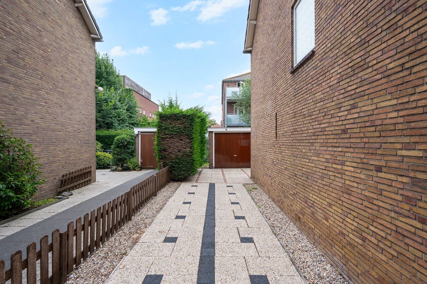 Twee-onder-één-kap te koop: Burg. v. Dobben de Bruijnstraat 20, Bodegraven