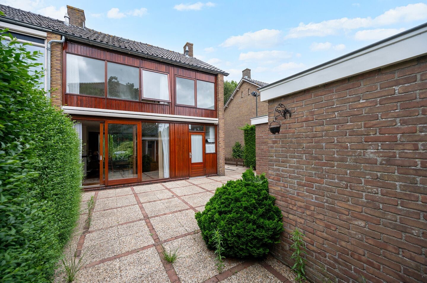 Twee-onder-één-kap te koop: Burg. v. Dobben de Bruijnstraat 20, Bodegraven