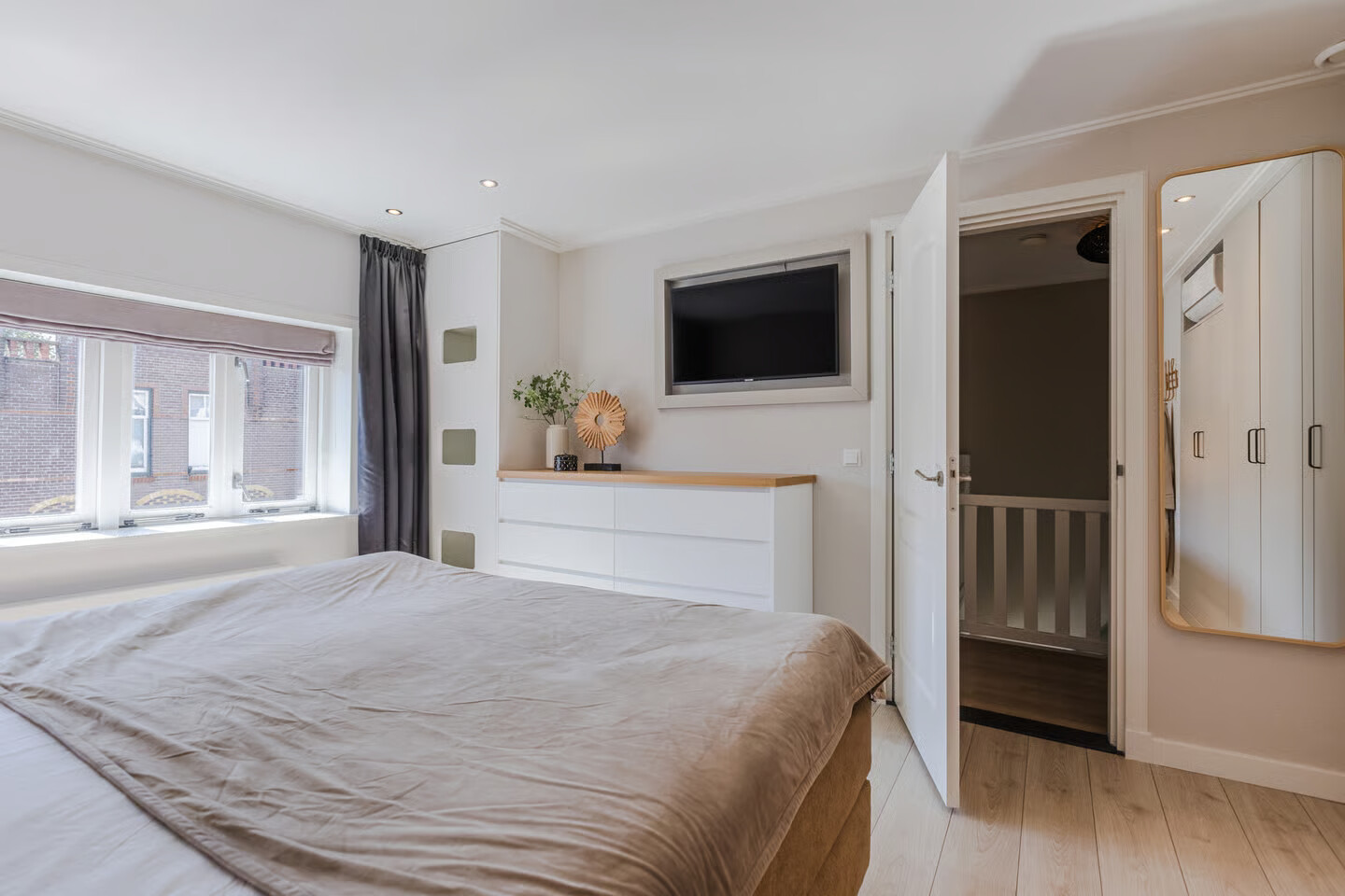Tussenwoning te koop: Koningstraat 1, Bodegraven