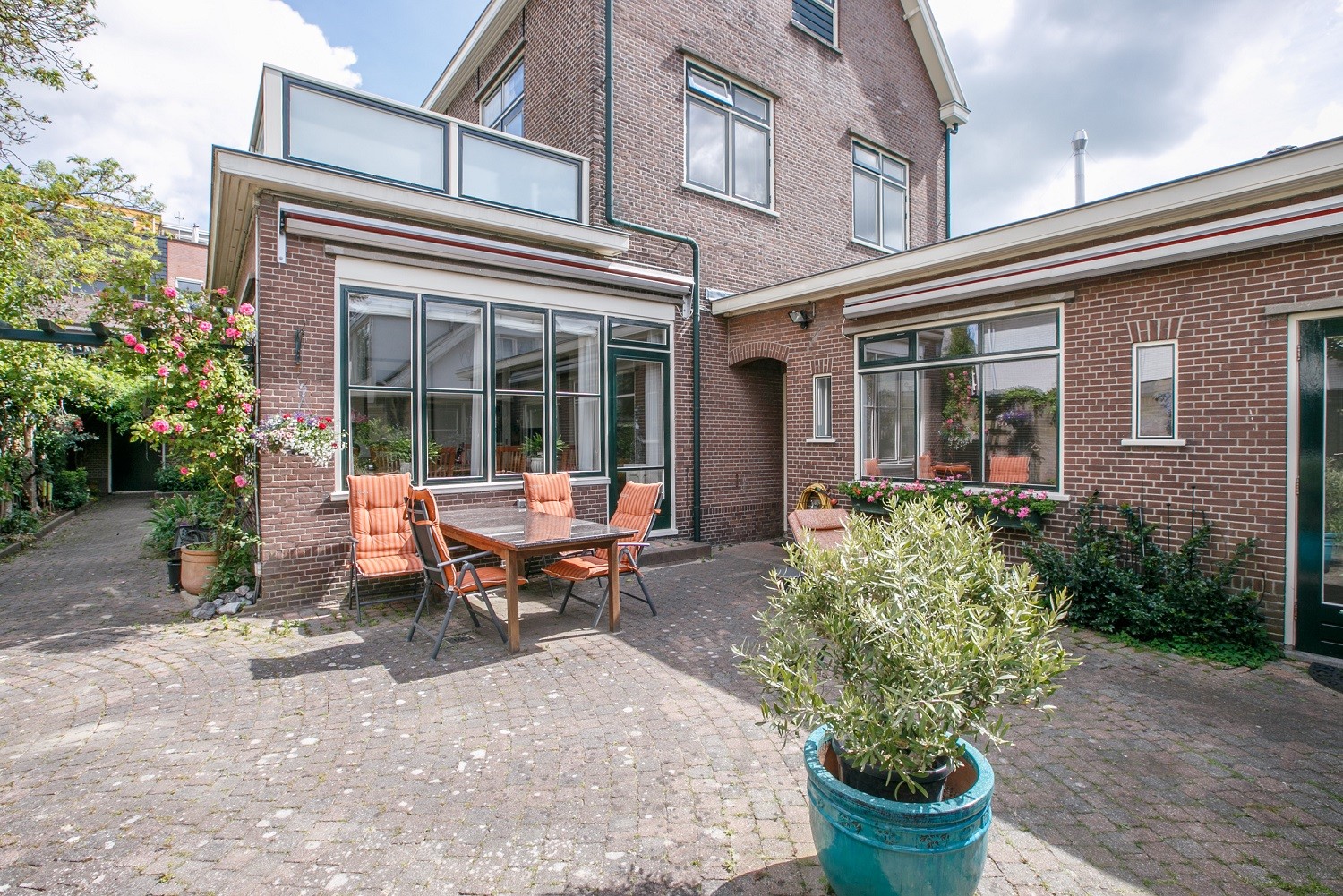 Hoekwoning te koop: Wilhelminastraat 35, Bodegraven