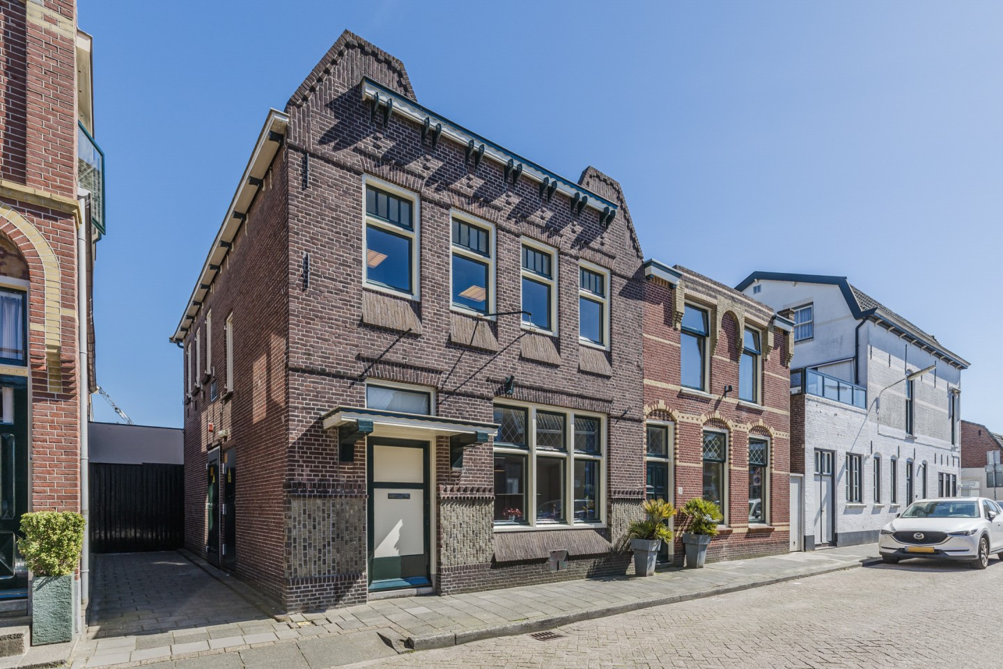 Vrijstaande woning te koop: Korte Nieuwstraat 1, Bodegraven