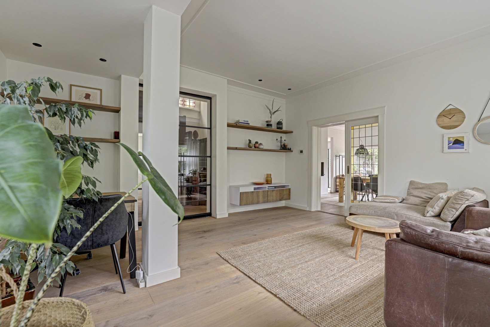 Vrijstaande woning te koop: Spoorstraat 52, Bodegraven