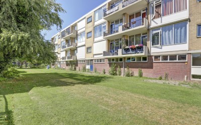Ambachtshof 67