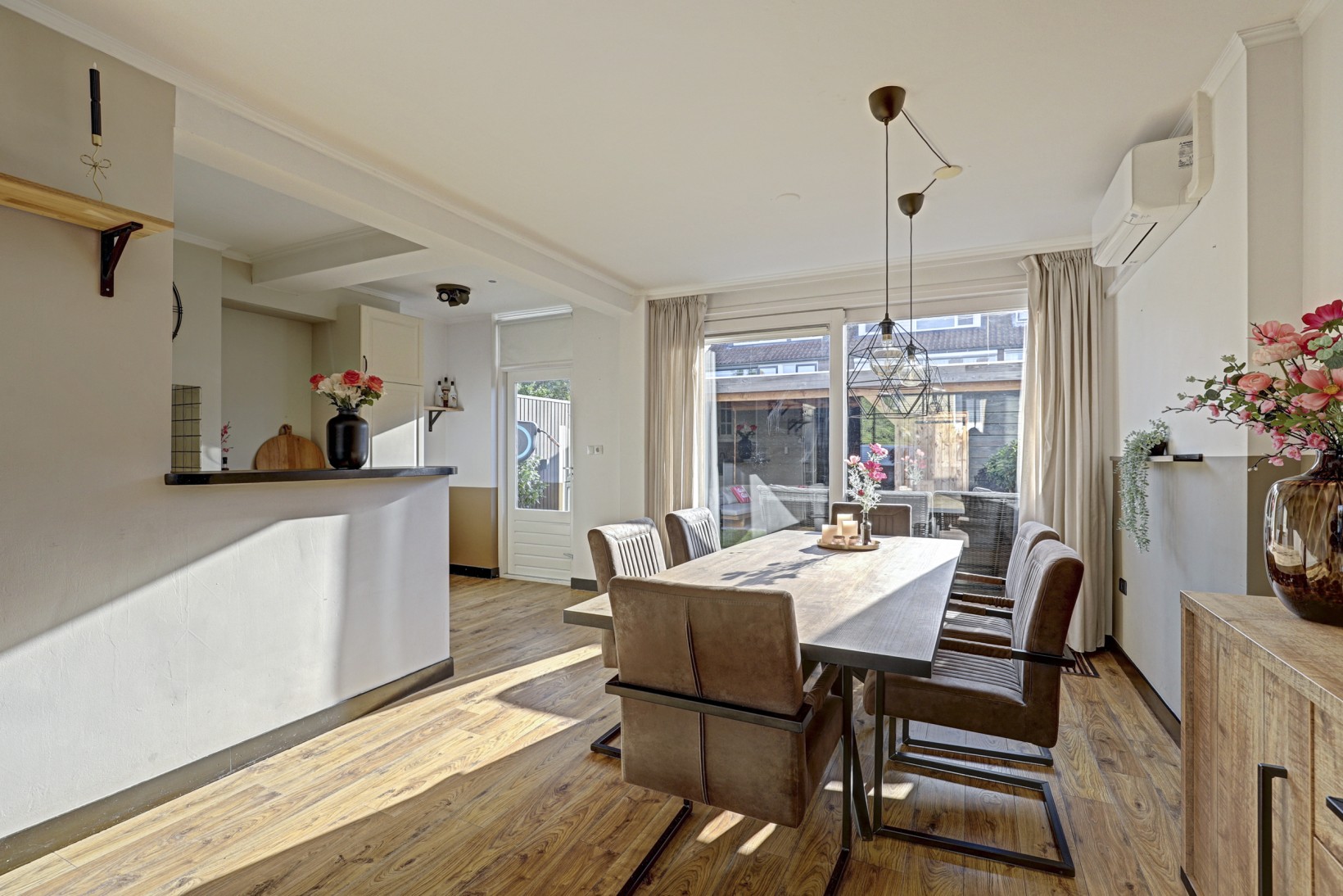 Tussenwoning te koop: Ambachtshof 48, Bodegraven