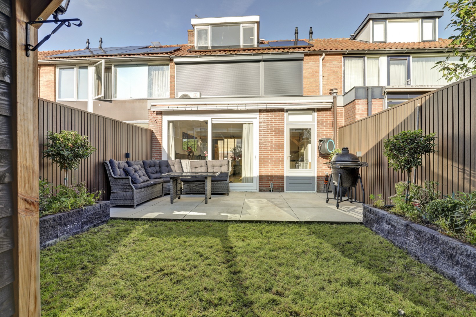 Tussenwoning te koop: Ambachtshof 48, Bodegraven
