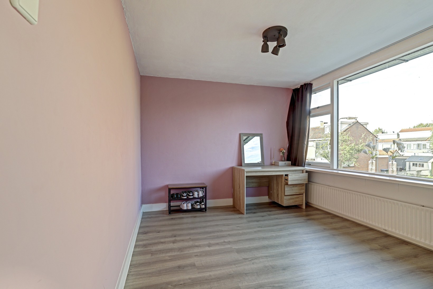 Tussenwoning te koop: Ambachtshof 48, Bodegraven