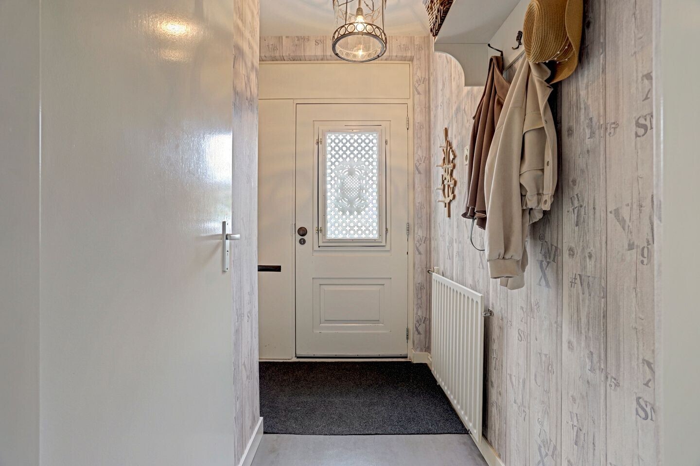 Tussenwoning te koop: Goudplevier 35, Bodegraven