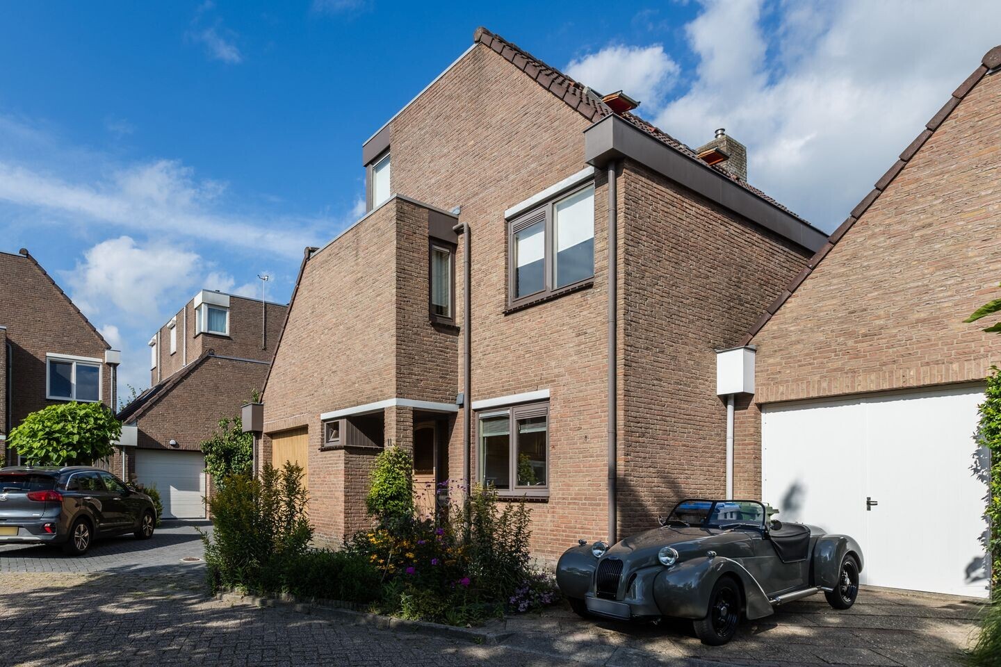 Hoekwoning te koop: Zwanebloem 11, Bodegraven