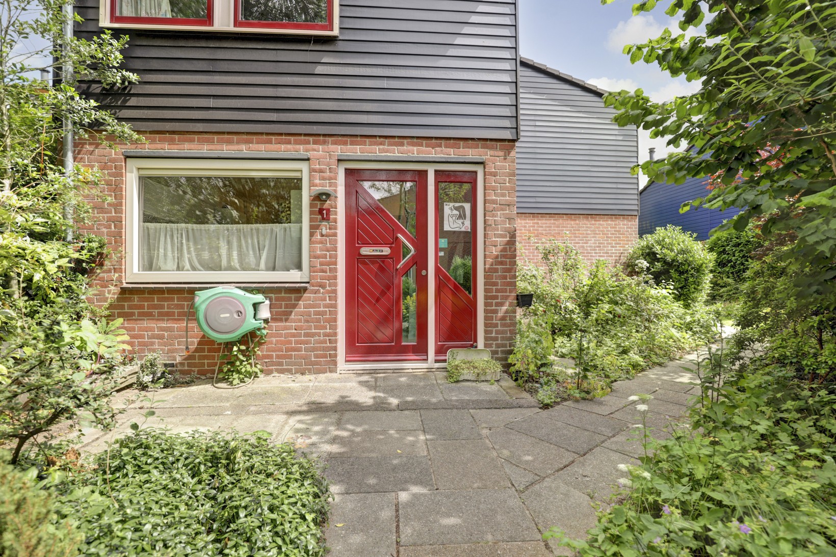 Hoekwoning te koop: Vogelmuur 1, Bodegraven