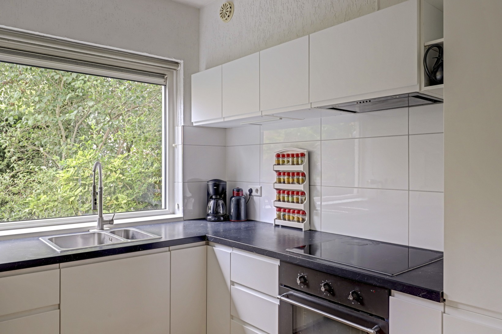 Hoekwoning te koop: Vogelmuur 1, Bodegraven