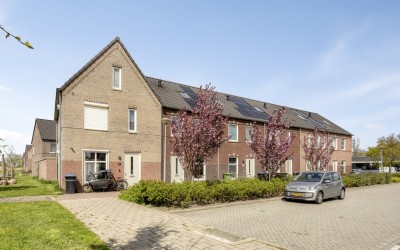 Baas en Domburgstraat 31