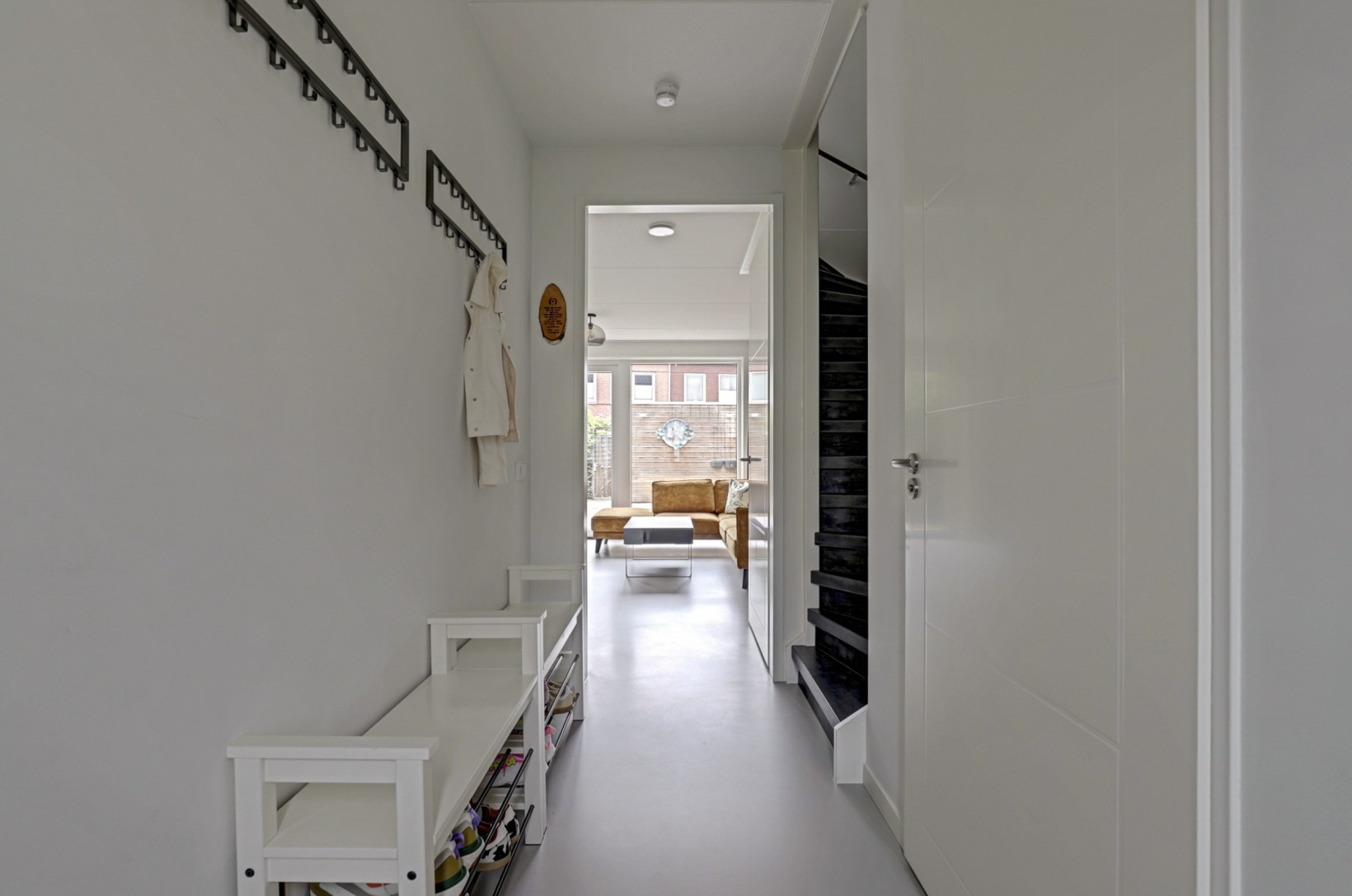 Tussenwoning te koop: Baas en Domburgstraat 61, Bodegraven