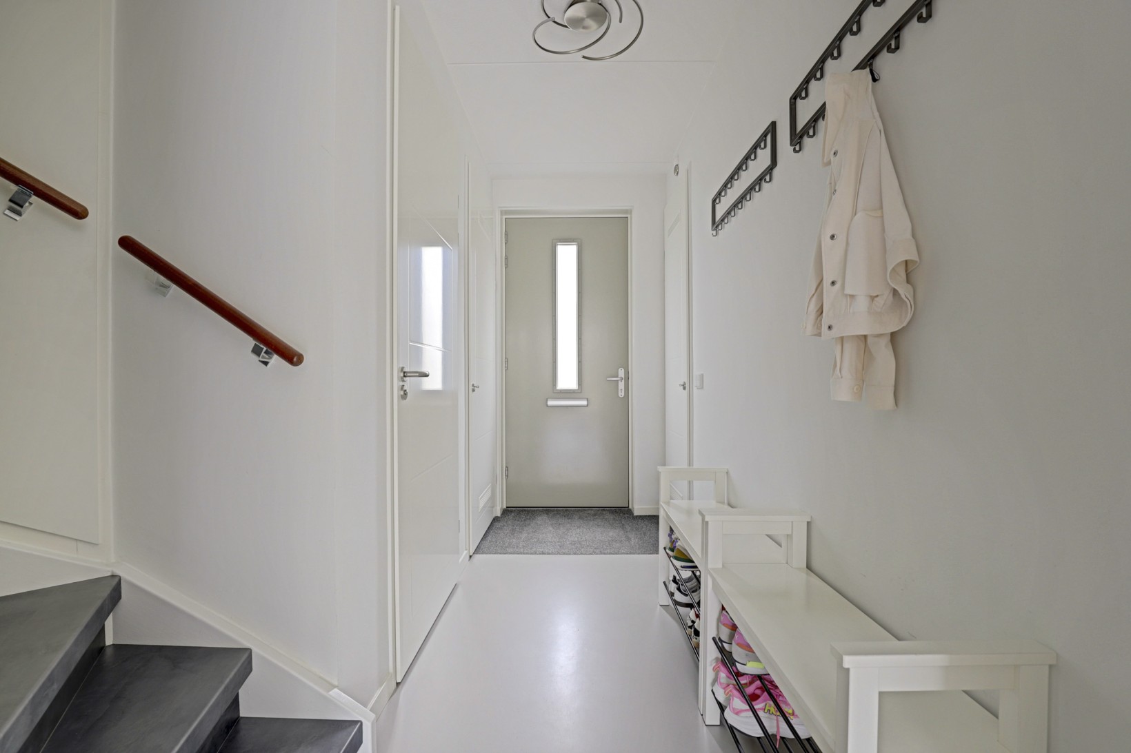Tussenwoning te koop: Baas en Domburgstraat 61, Bodegraven