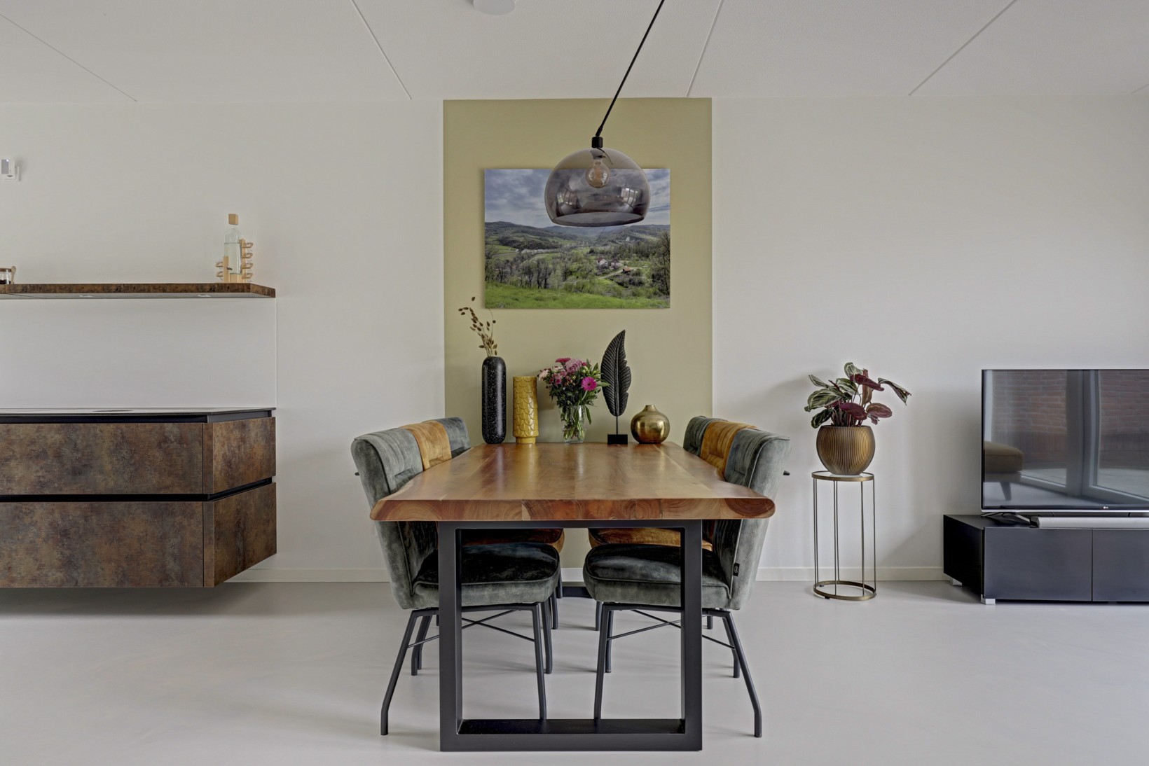 Tussenwoning te koop: Baas en Domburgstraat 61, Bodegraven