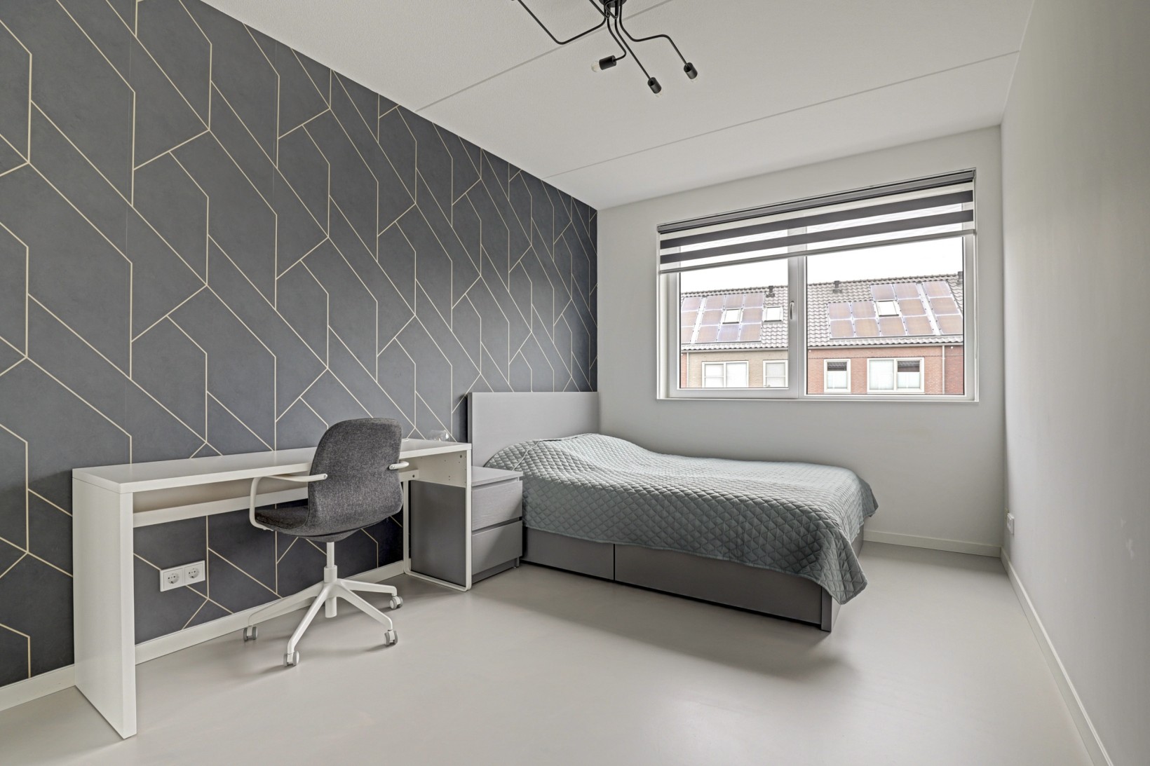 Tussenwoning te koop: Baas en Domburgstraat 61, Bodegraven