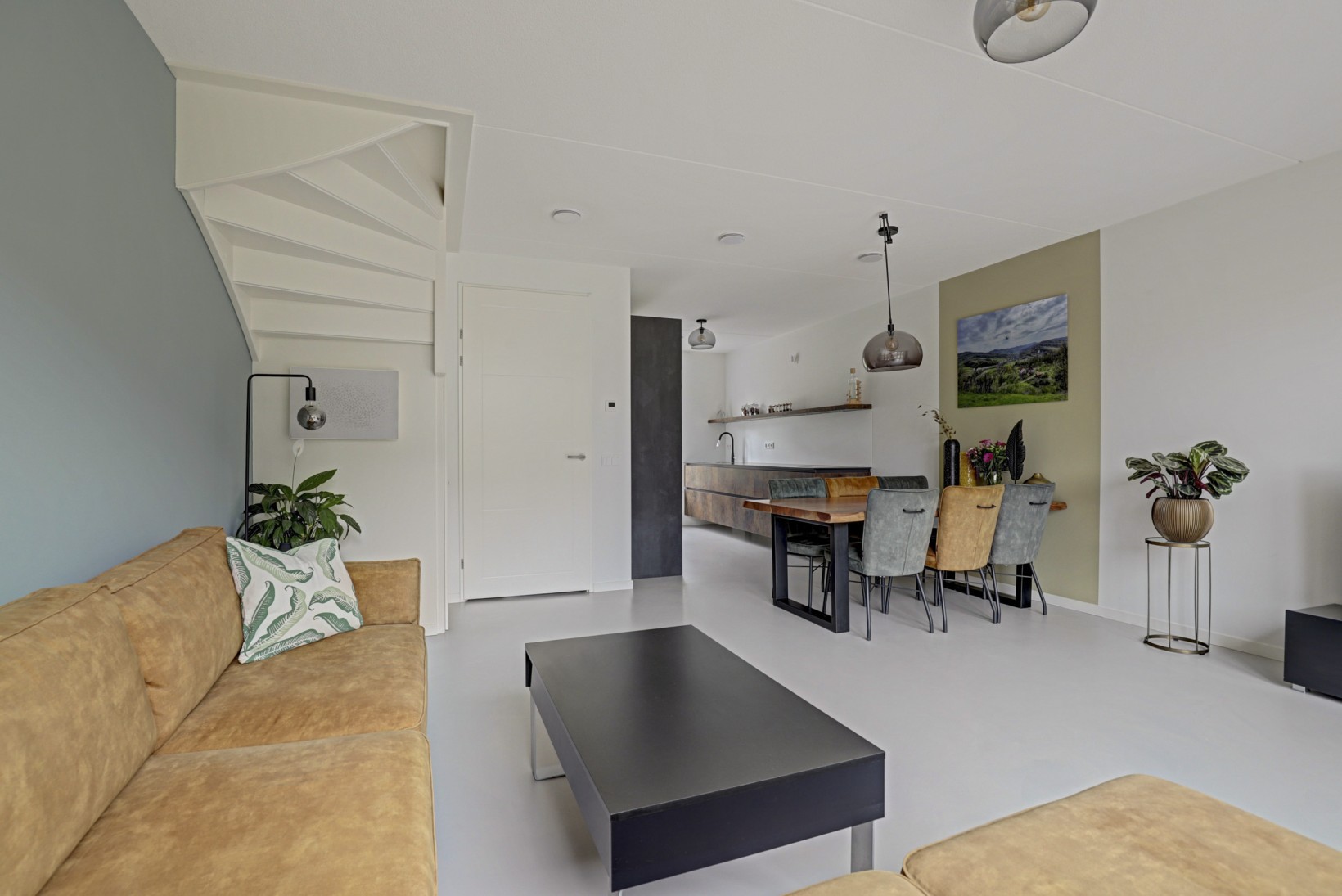 Tussenwoning te koop: Baas en Domburgstraat 61, Bodegraven