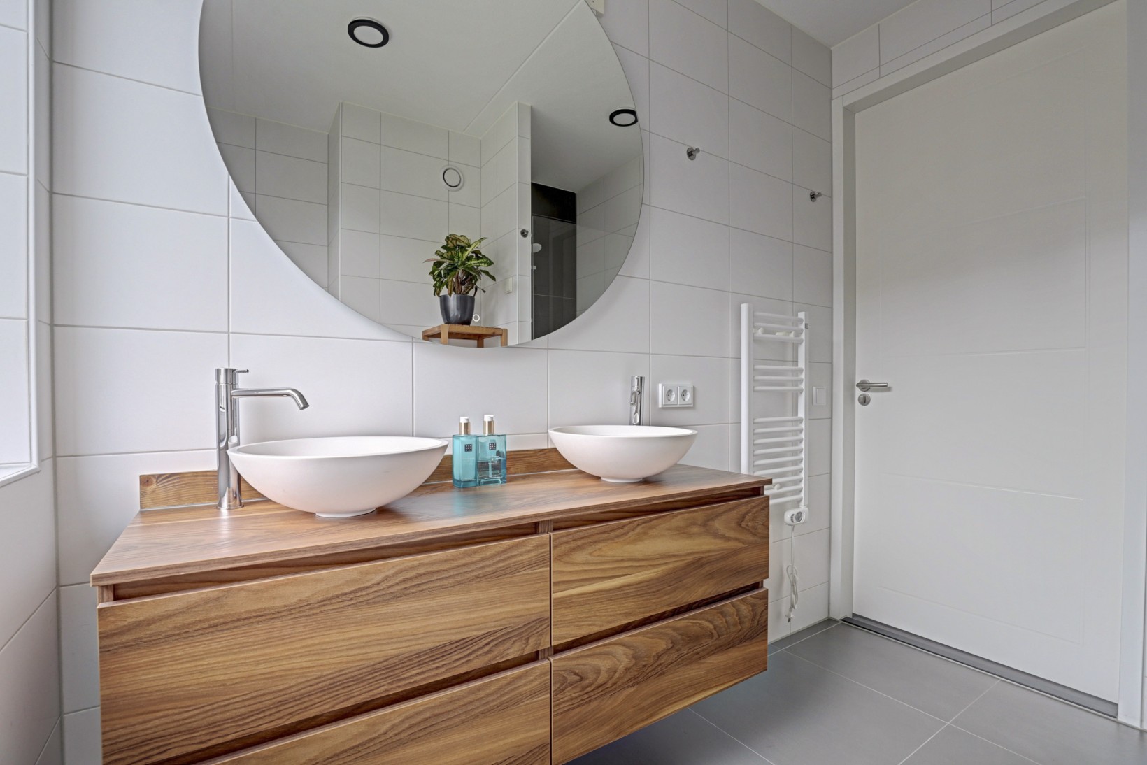 Tussenwoning te koop: Baas en Domburgstraat 61, Bodegraven