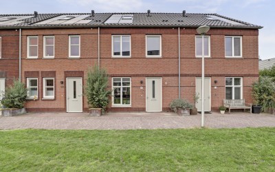Baas en Domburgstraat 61