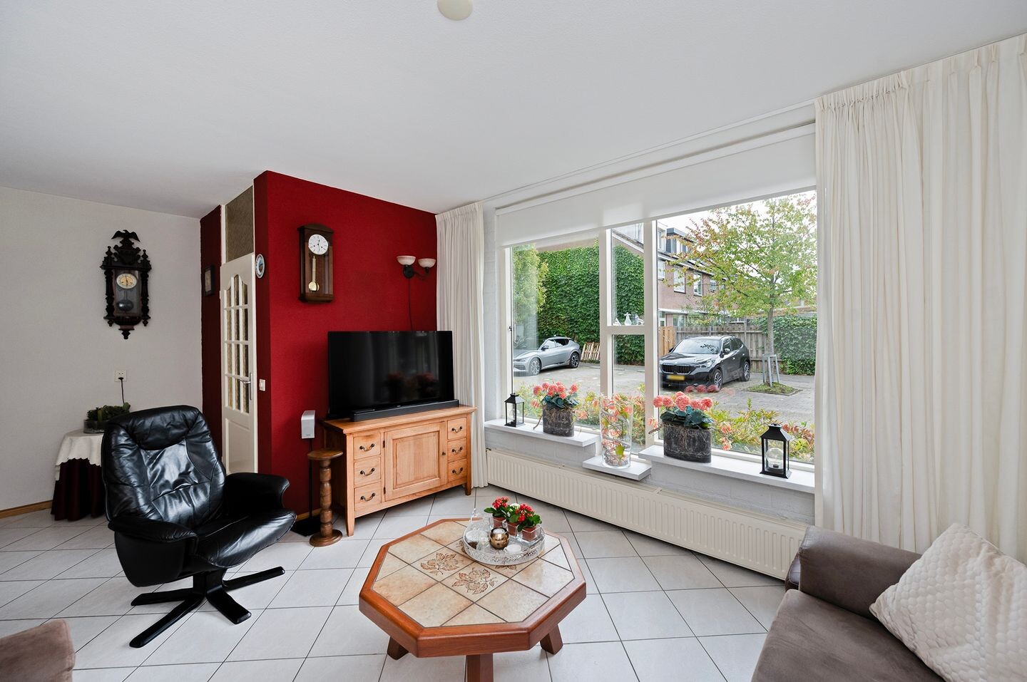 Tussenwoning te koop: Wielewaal 11, Bodegraven