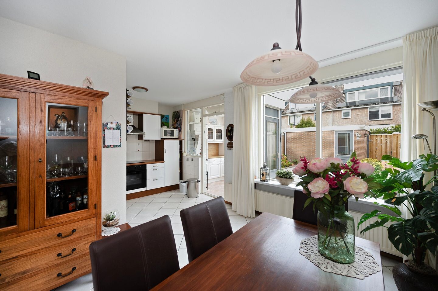 Tussenwoning te koop: Wielewaal 11, Bodegraven