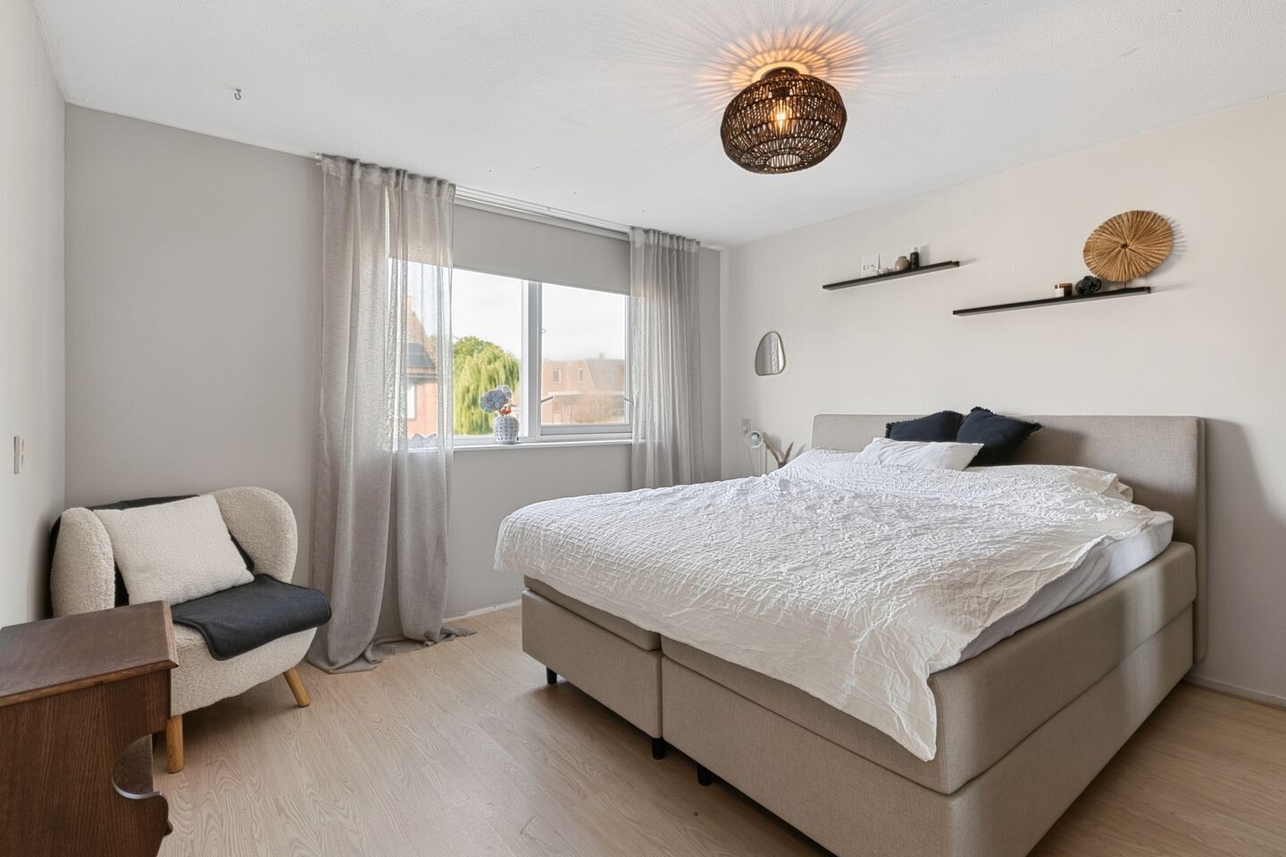 Tussenwoning te koop: Wielewaal 19, Bodegraven